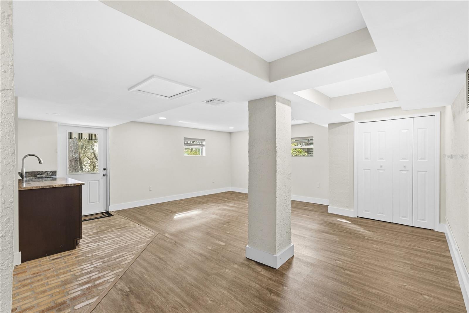 Image 19 of 40 For 17561 Seidner Road