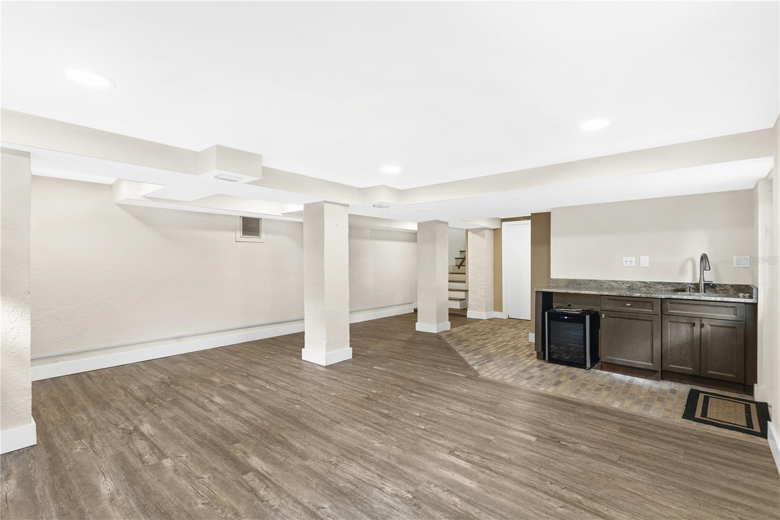 Image 20 of 40 For 17561 Seidner Road