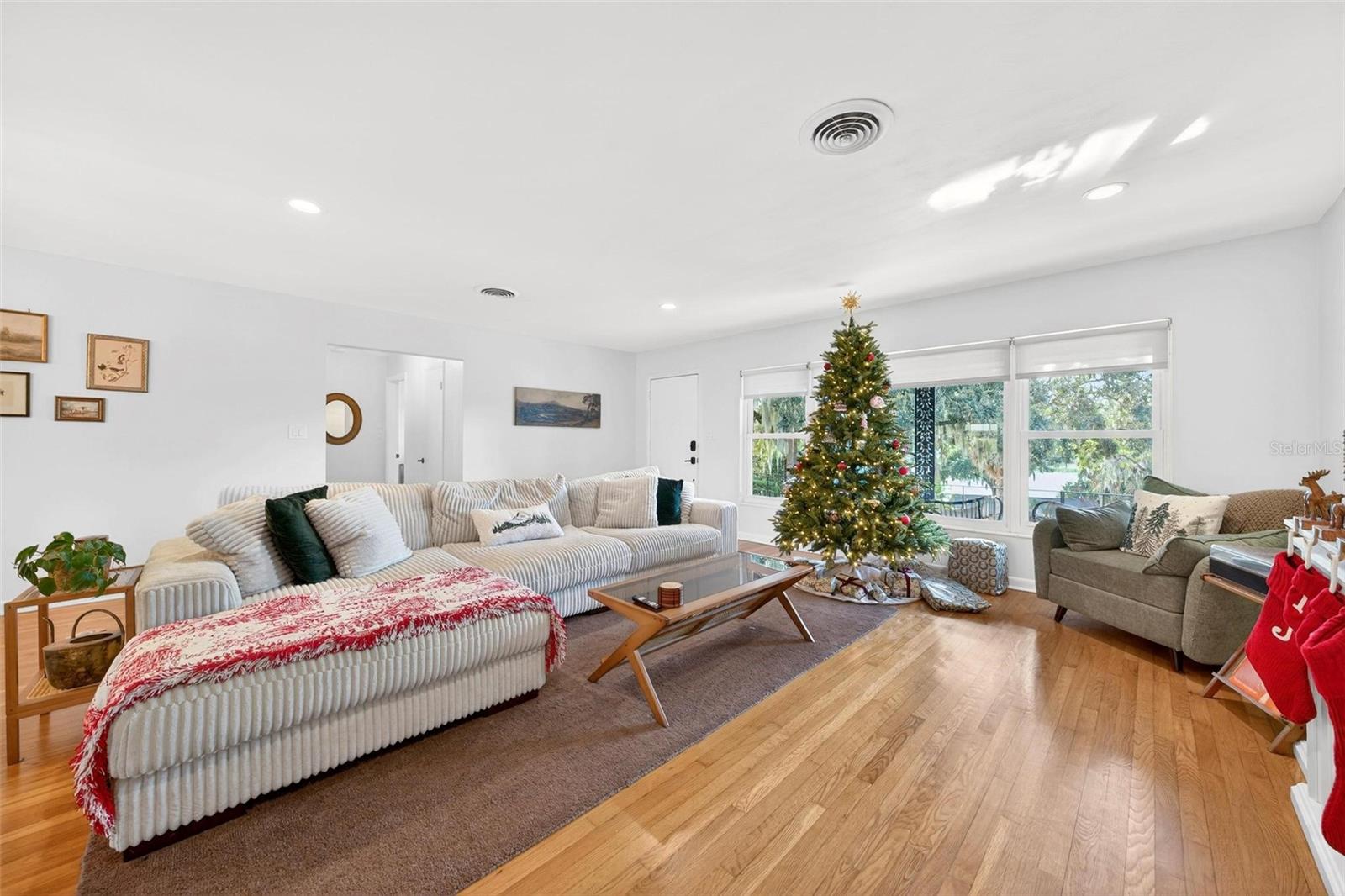 Image 11 of 77 For 2311 Sunset Drive