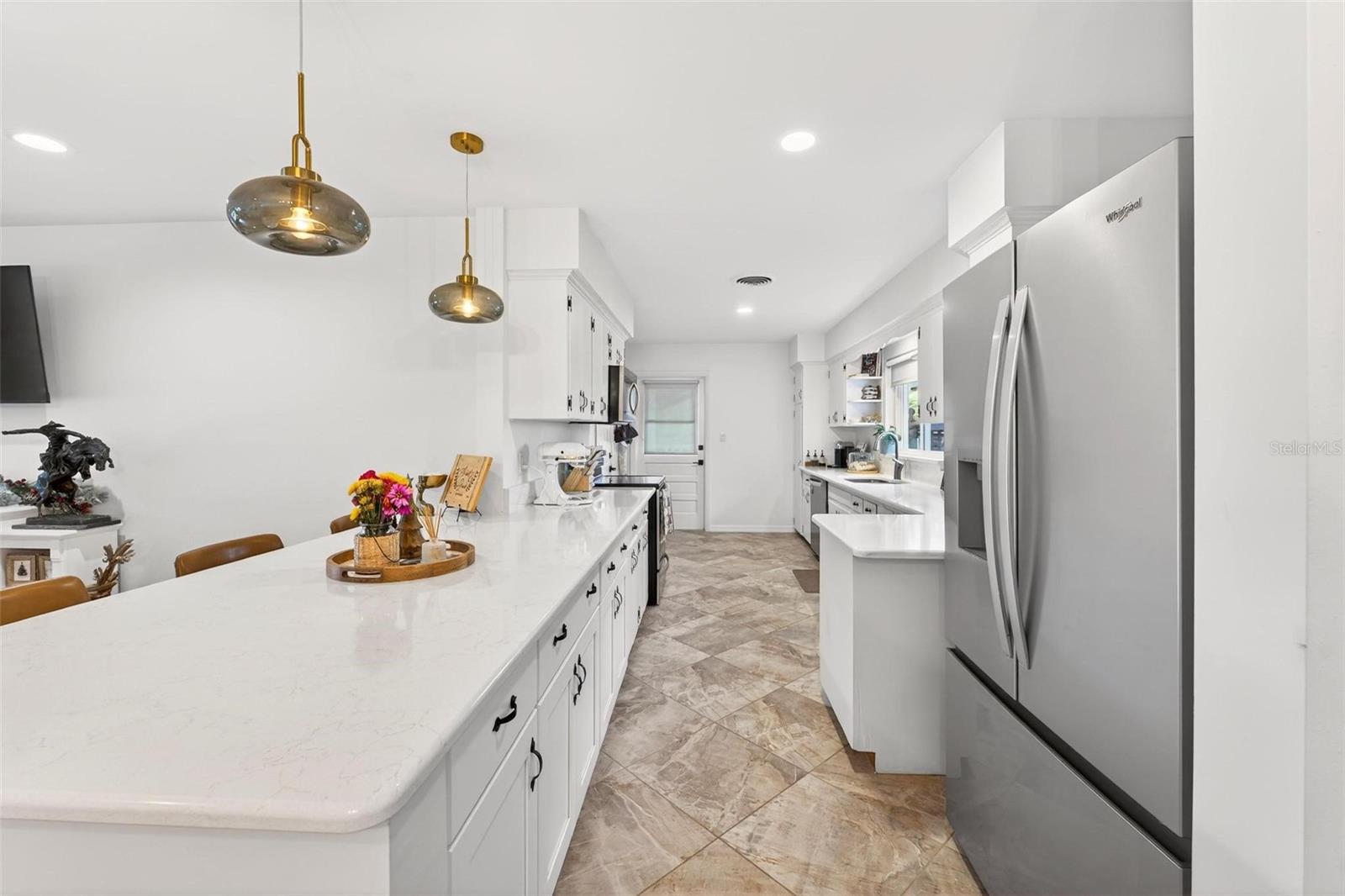 Image 19 of 77 For 2311 Sunset Drive