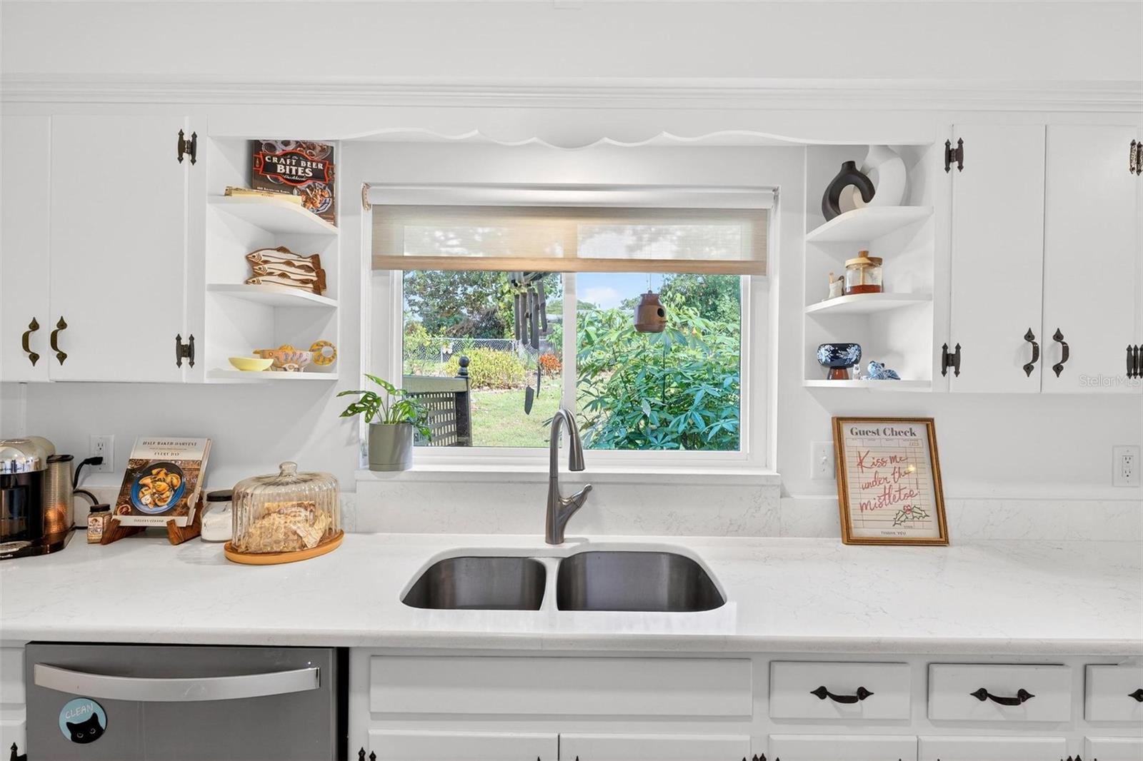 Image 22 of 77 For 2311 Sunset Drive