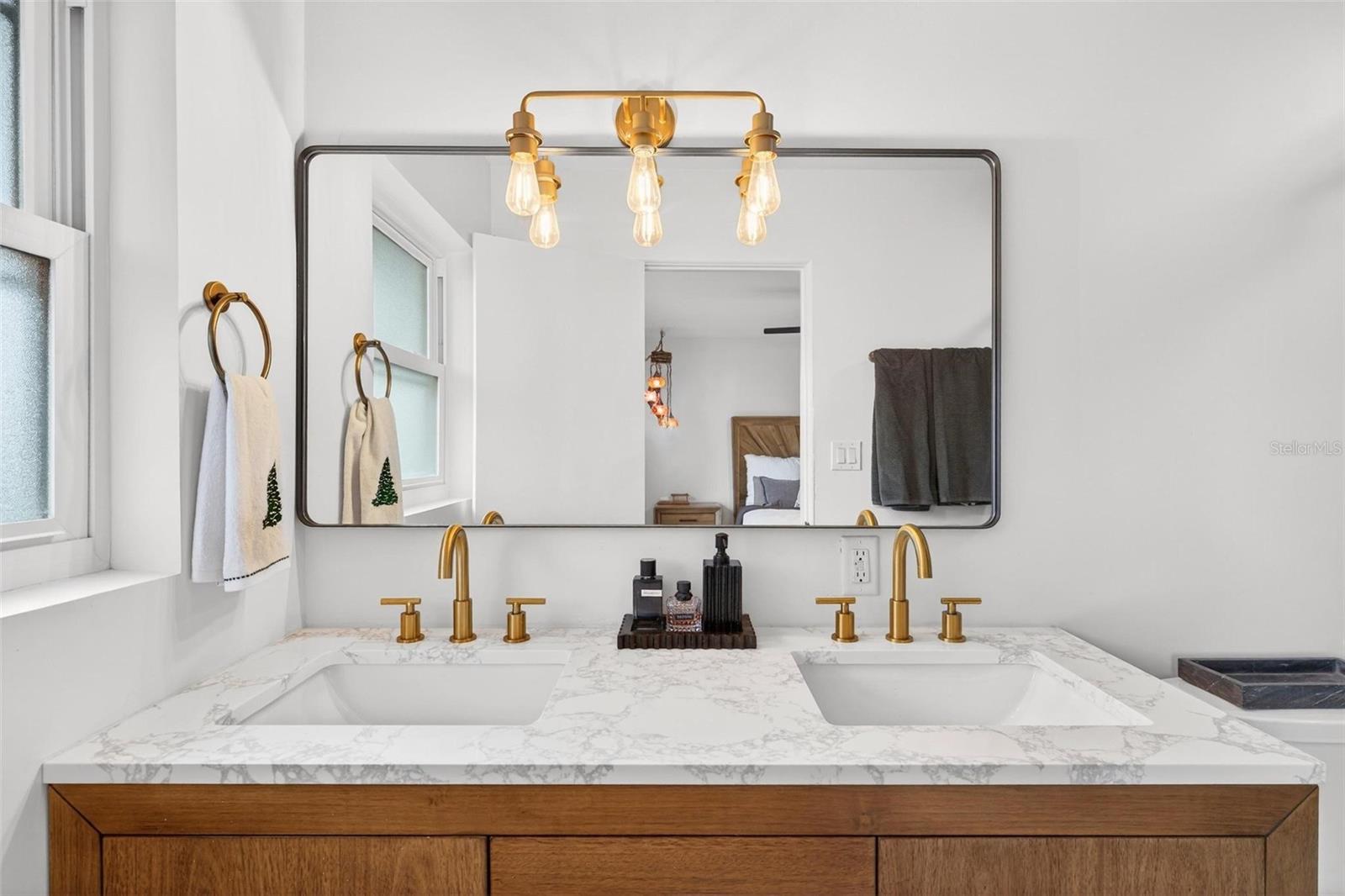 Image 43 of 77 For 2311 Sunset Drive