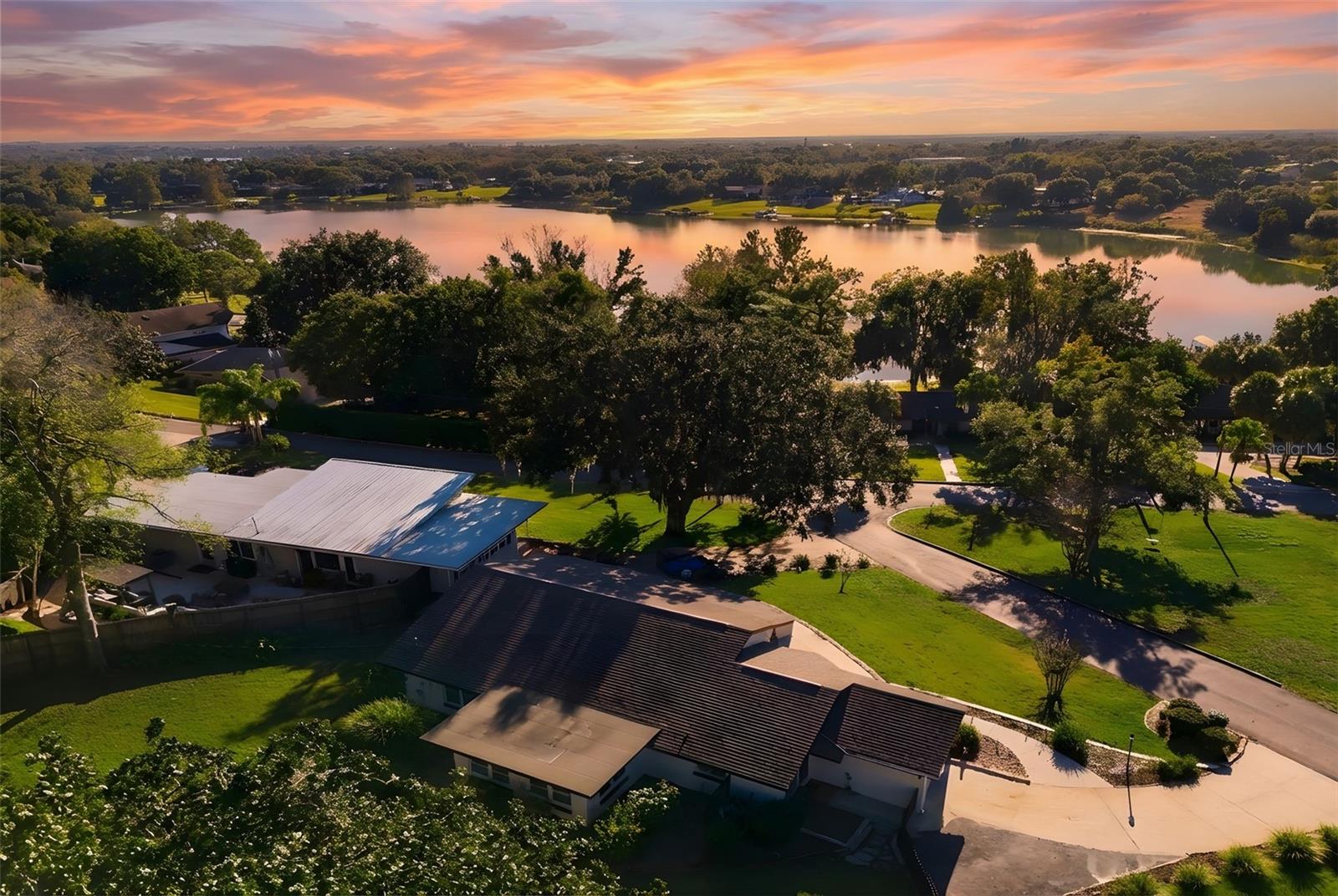 Image 5 of 77 For 2311 Sunset Drive