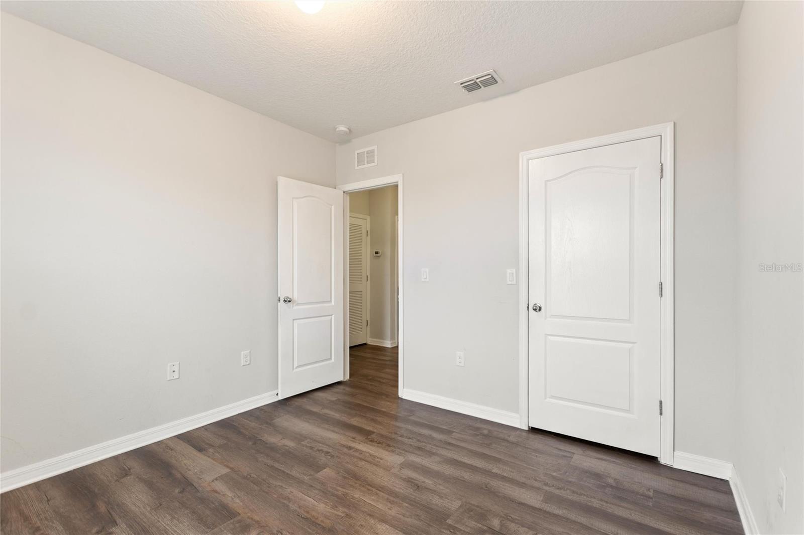 Image 13 of 37 For 197 Arbor Lakes Drive