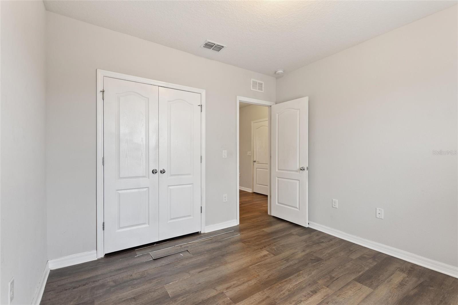 Image 16 of 37 For 197 Arbor Lakes Drive