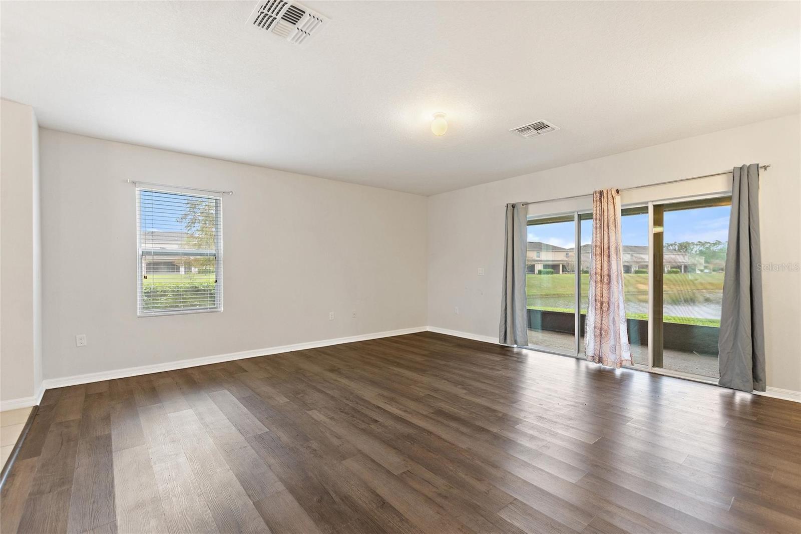 Image 9 of 37 For 197 Arbor Lakes Drive