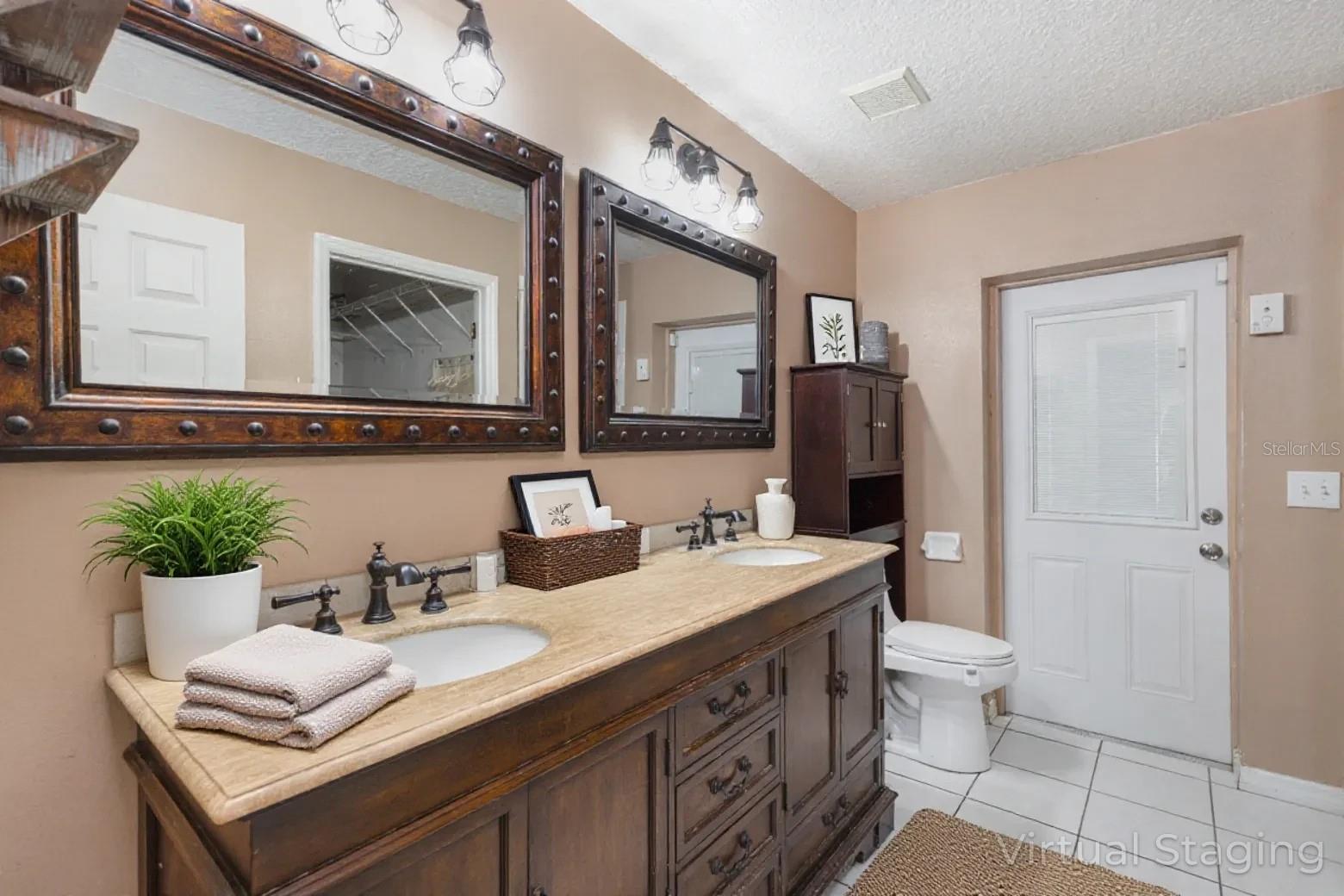 Image 19 of 45 For 4242 Cactus Lane