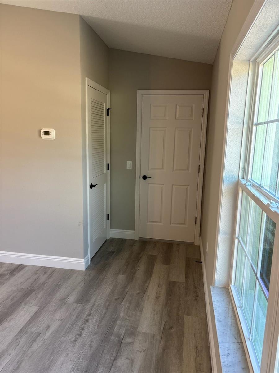 Image 10 of 32 For 2290 Menores Drive