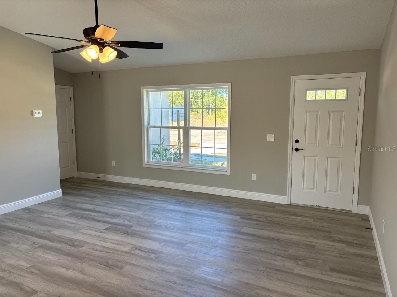 Image 9 of 32 For 2290 Menores Drive