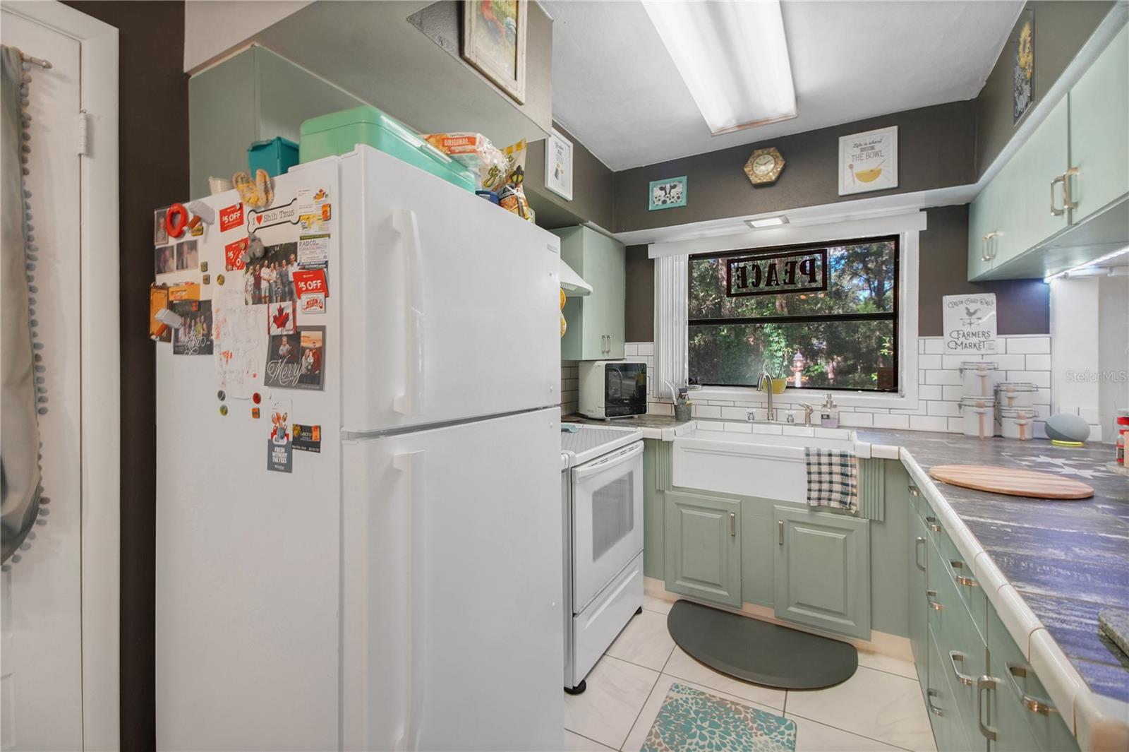 Image 15 of 37 For 6122 Glencoe Street