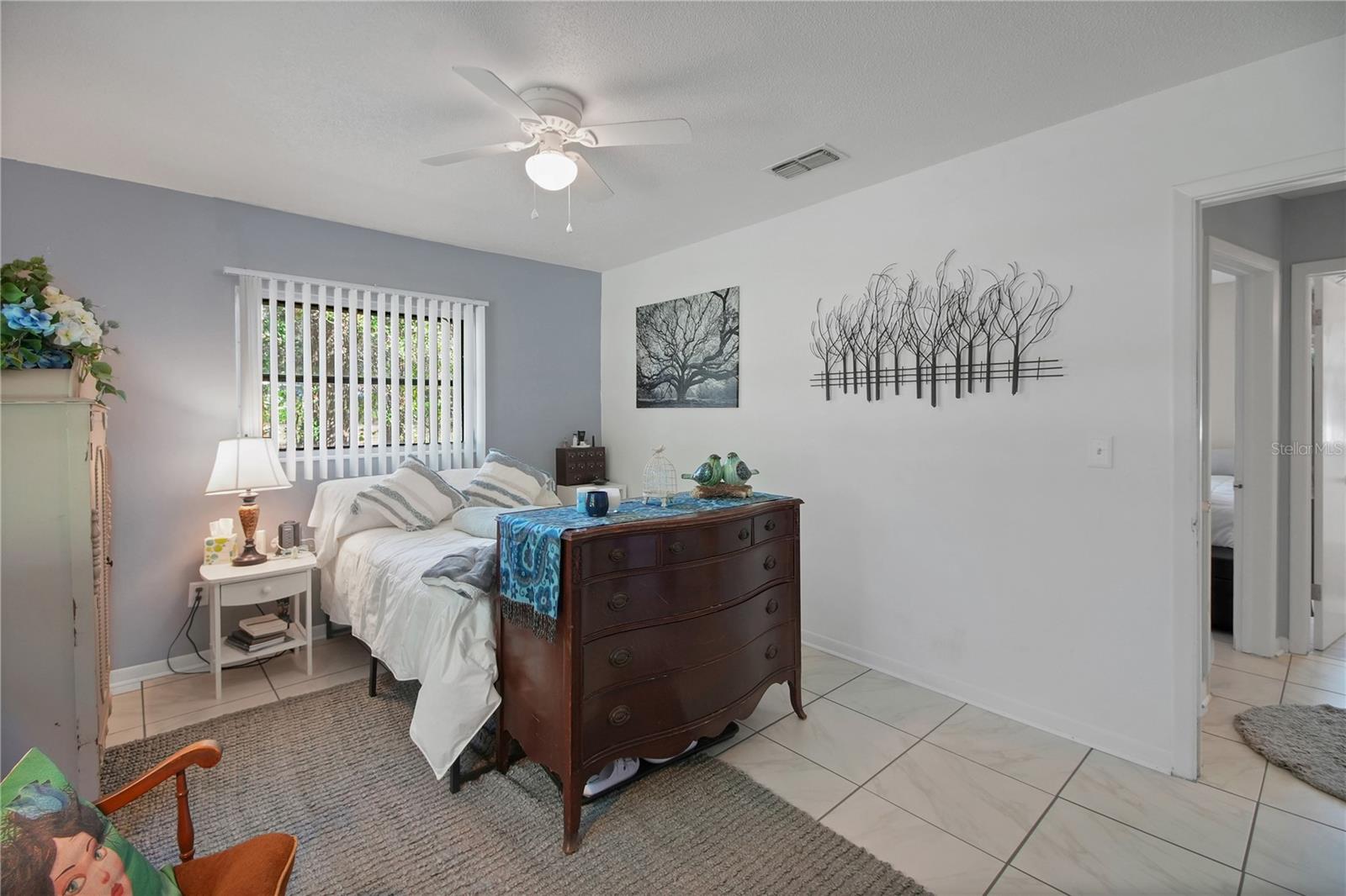 Image 9 of 37 For 6122 Glencoe Street