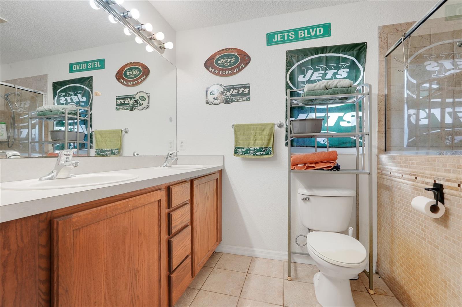 Image 12 of 17 For 13330 Georgia Avenue