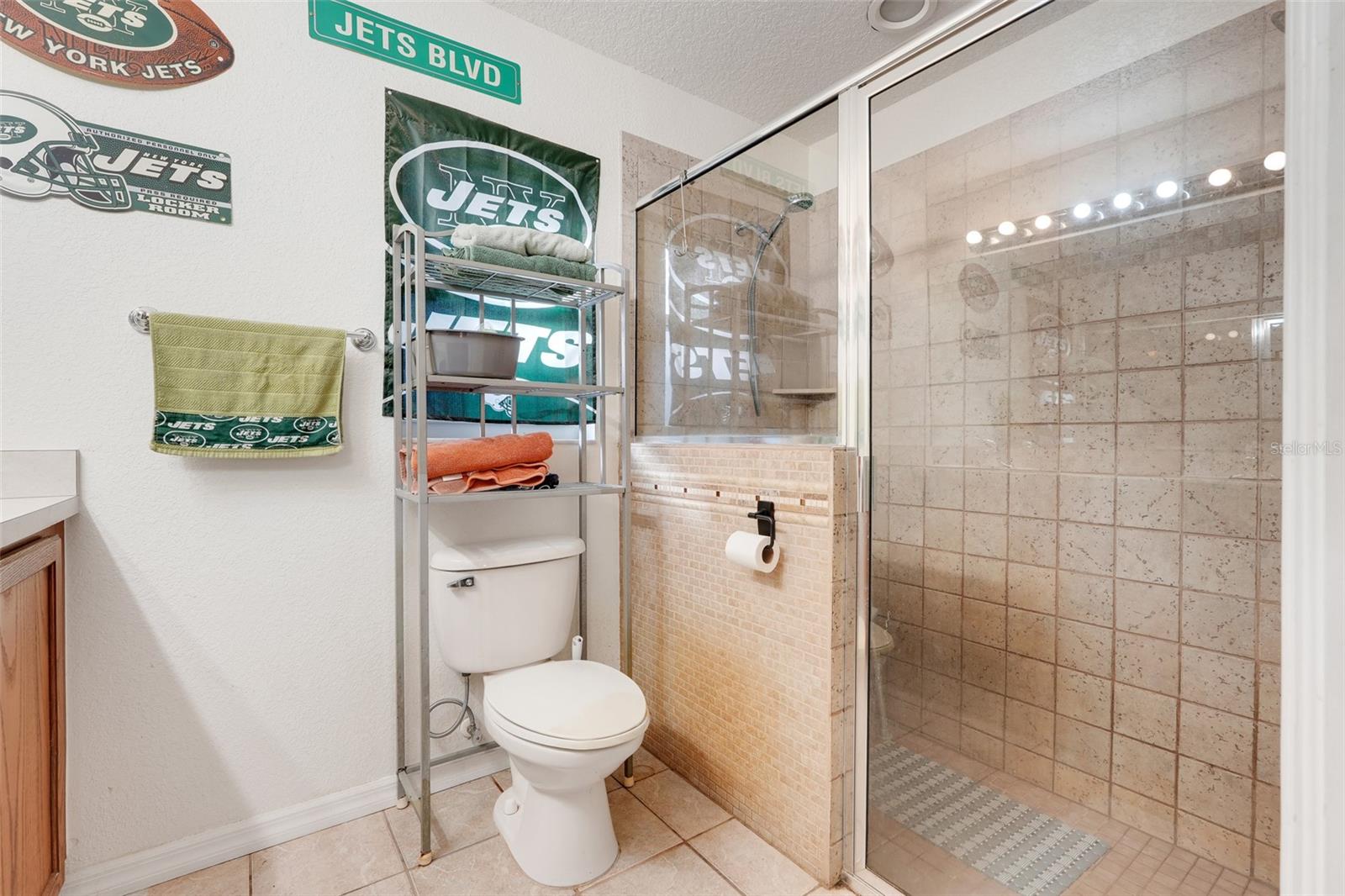 Image 13 of 17 For 13330 Georgia Avenue