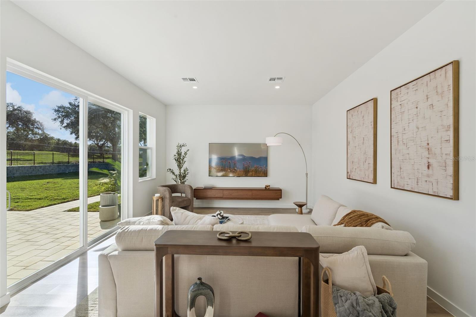 Image 6 of 19 For 447 Skyfield Court