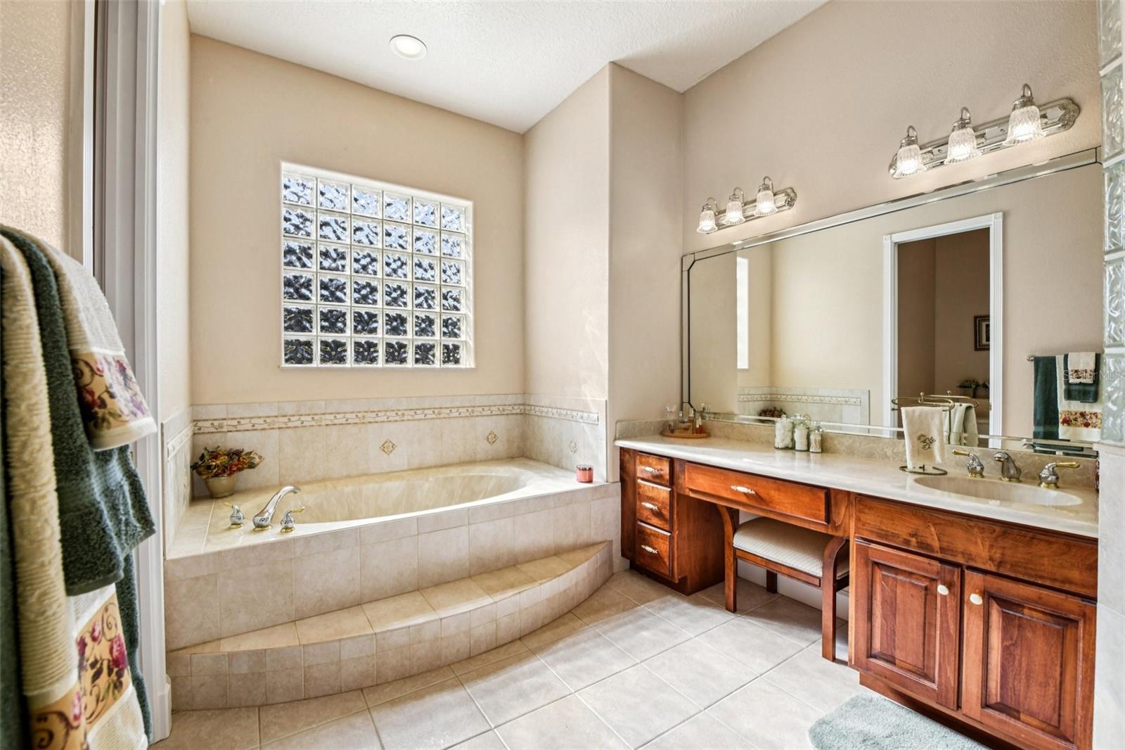 Image 43 of 88 For 243 Clearview Road