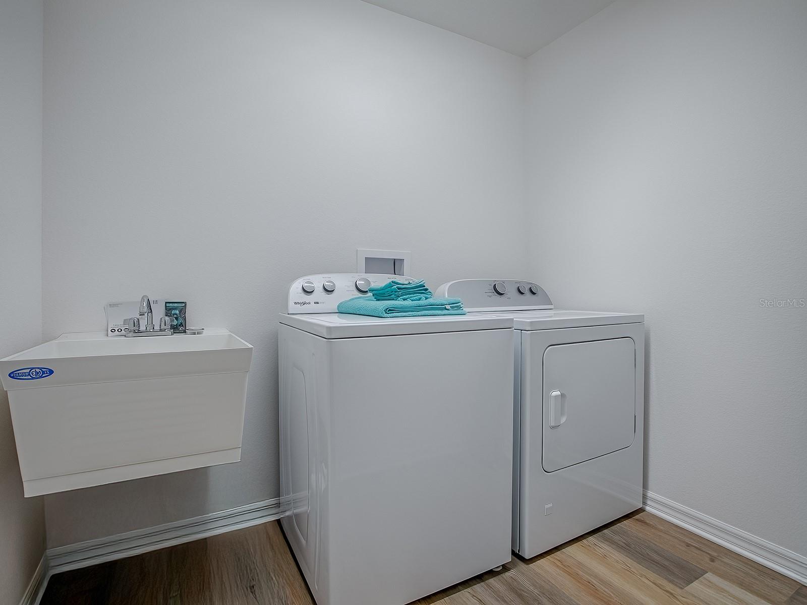 Image 22 of 57 For 1669 Cadorette Drive