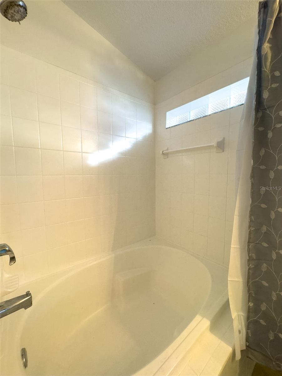 Image 16 of 27 For 1012 Mayfair Street