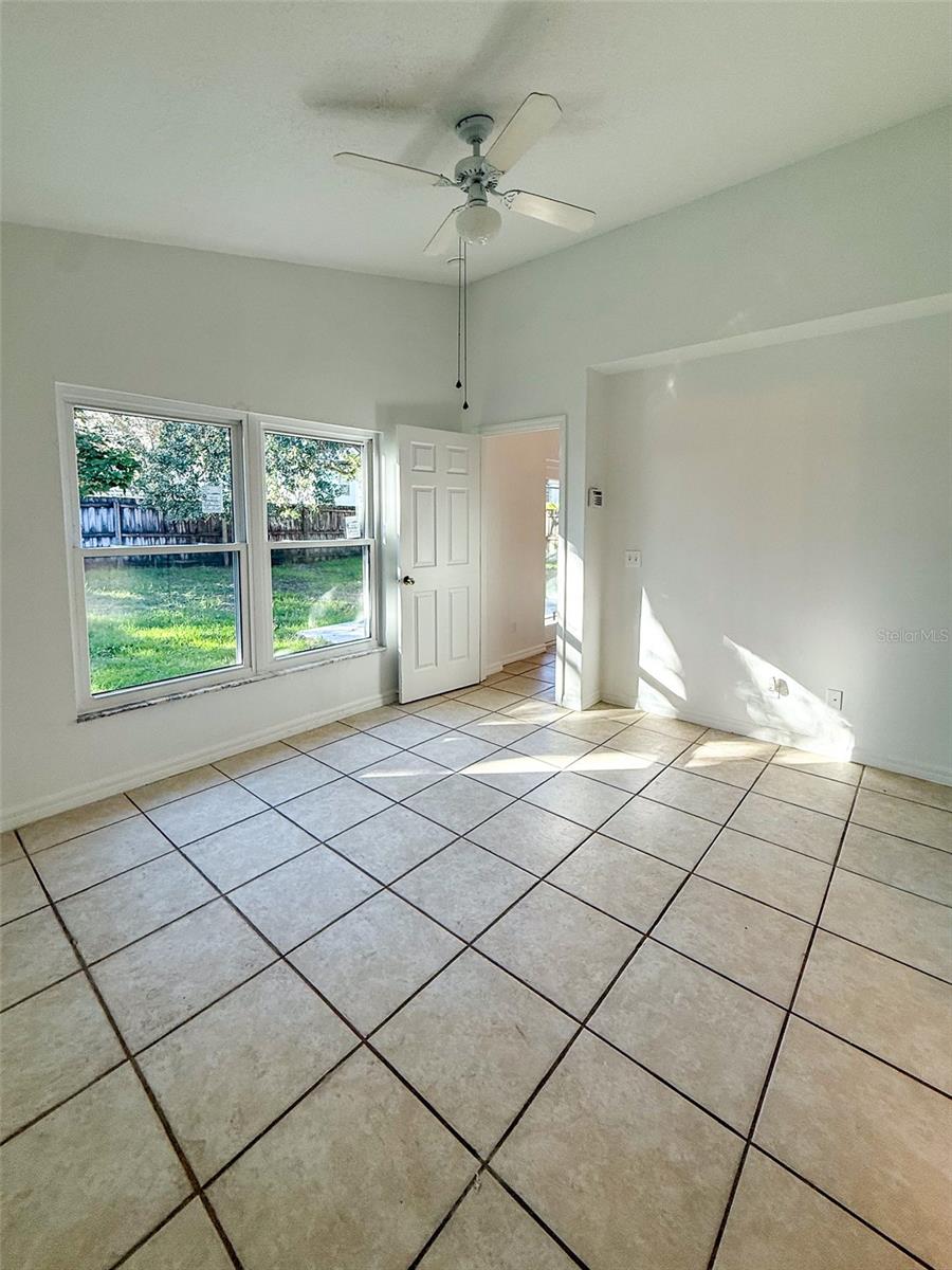 Image 9 of 27 For 1012 Mayfair Street