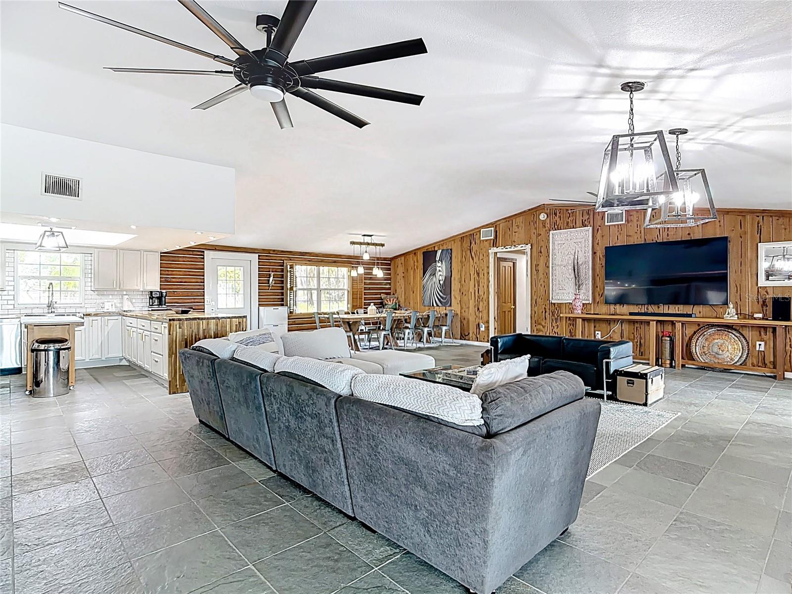 Image 17 of 67 For 741 Lake Reedy Boulevard