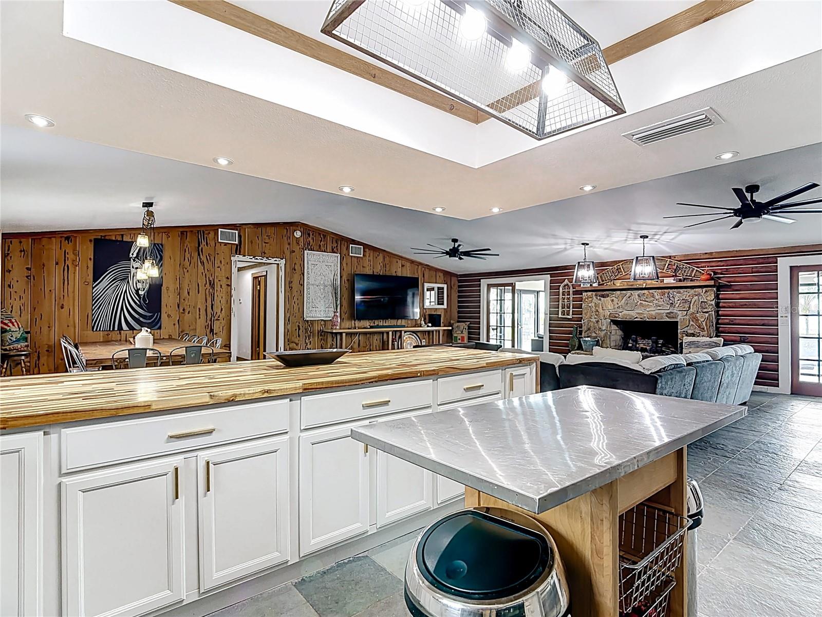 Image 22 of 67 For 741 Lake Reedy Boulevard