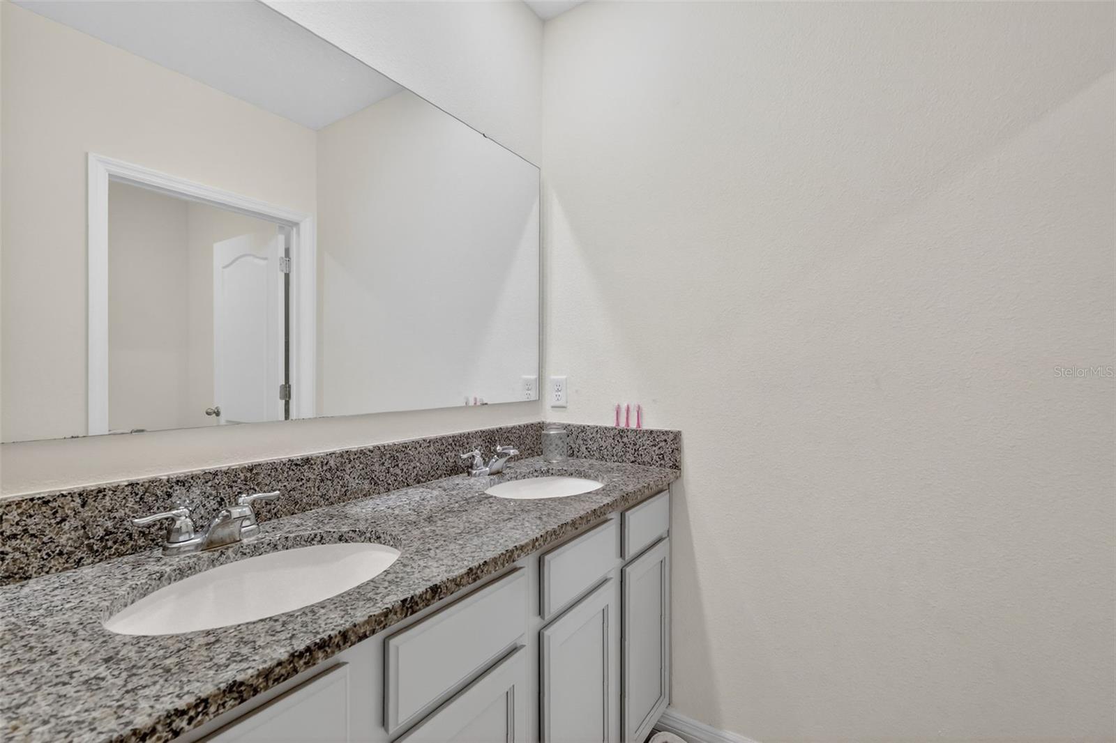 Image 25 of 41 For 11338 Amber Ridge Drive