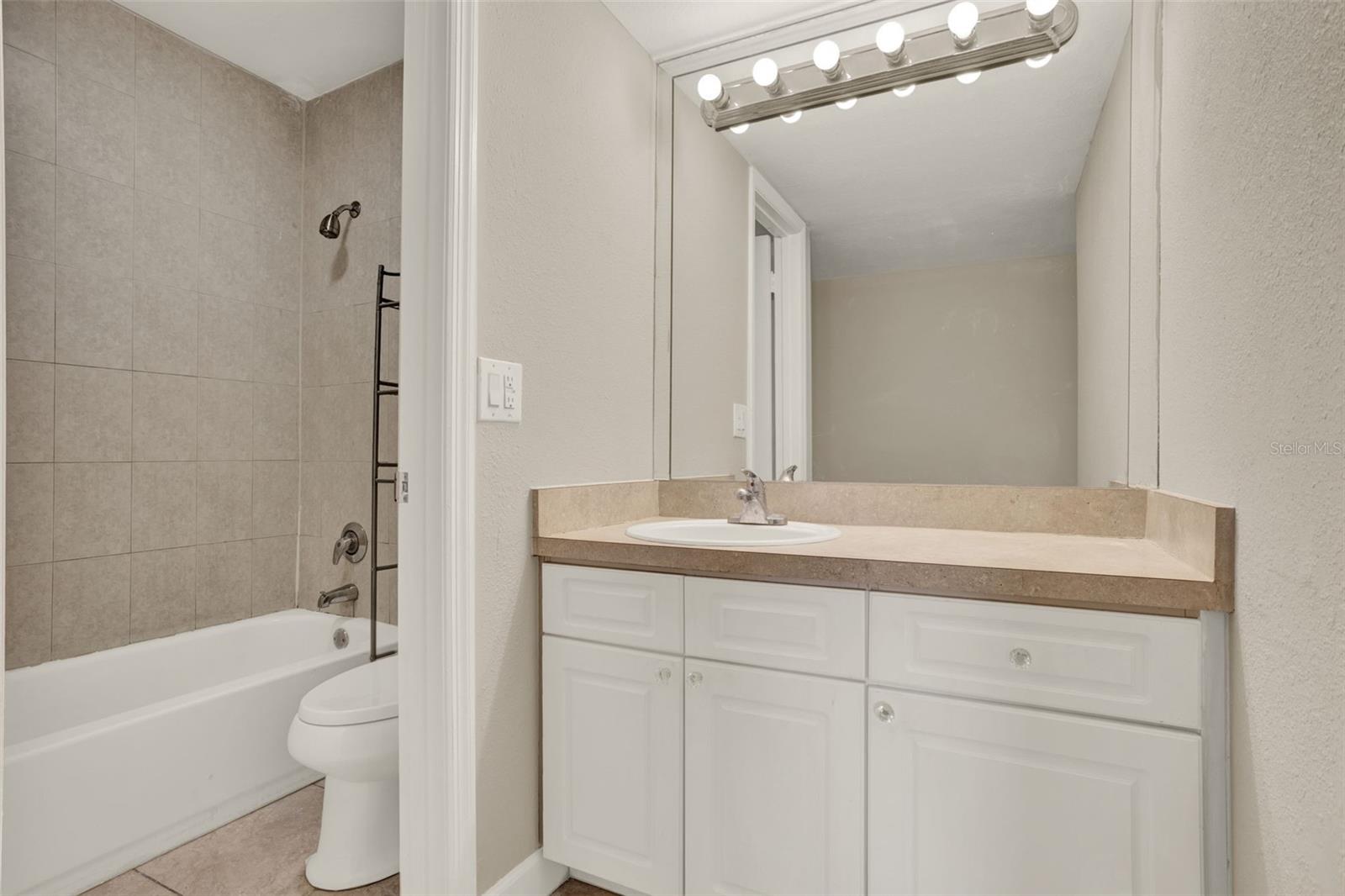 Image 10 of 37 For 2423 Branch Way 207