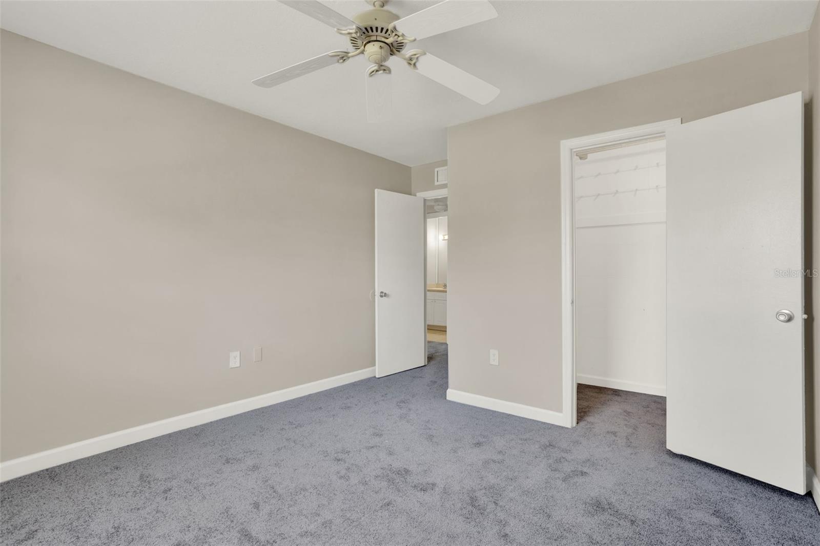 Image 22 of 37 For 2423 Branch Way 207