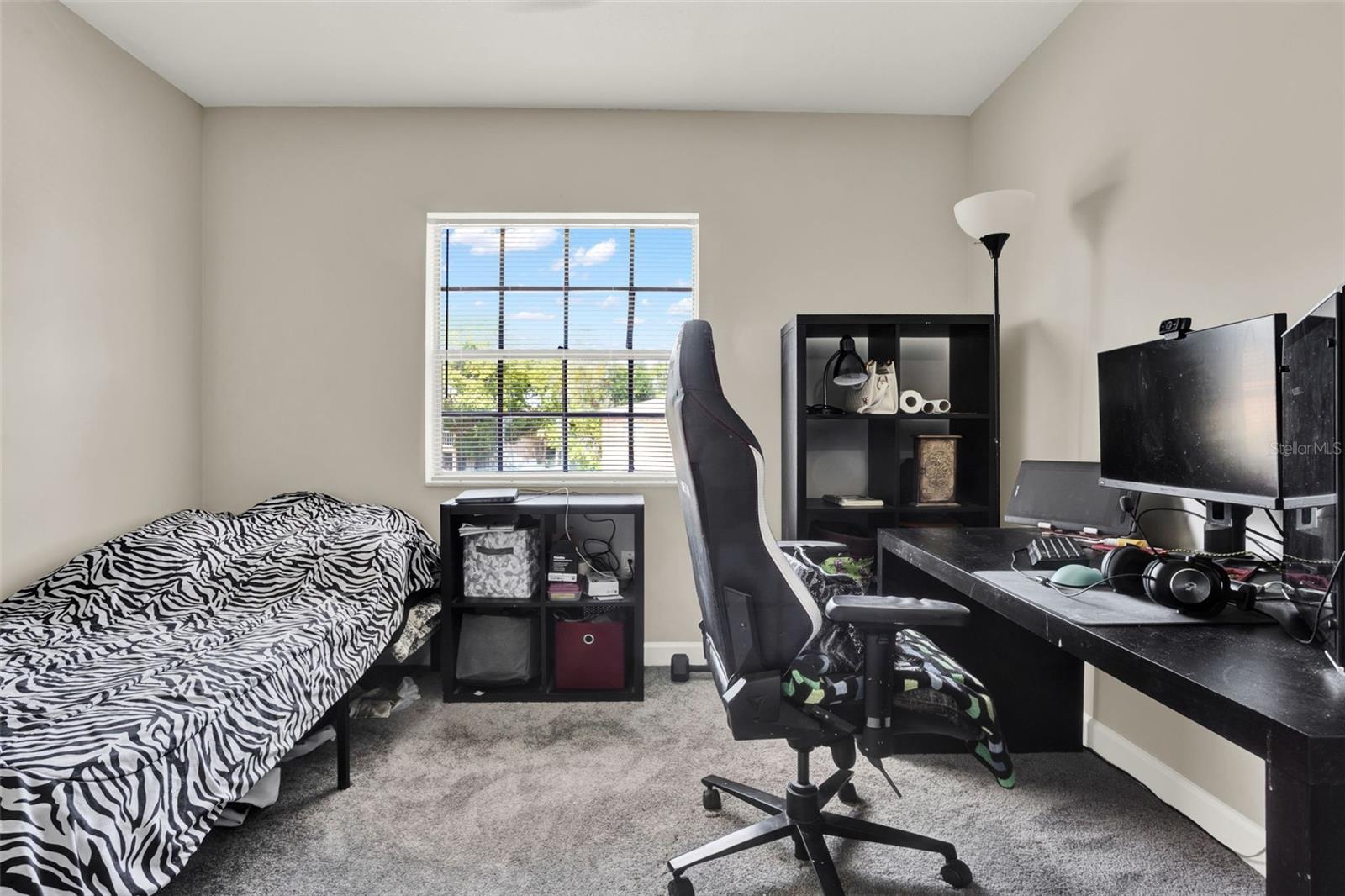 Image 24 of 37 For 2423 Branch Way 207