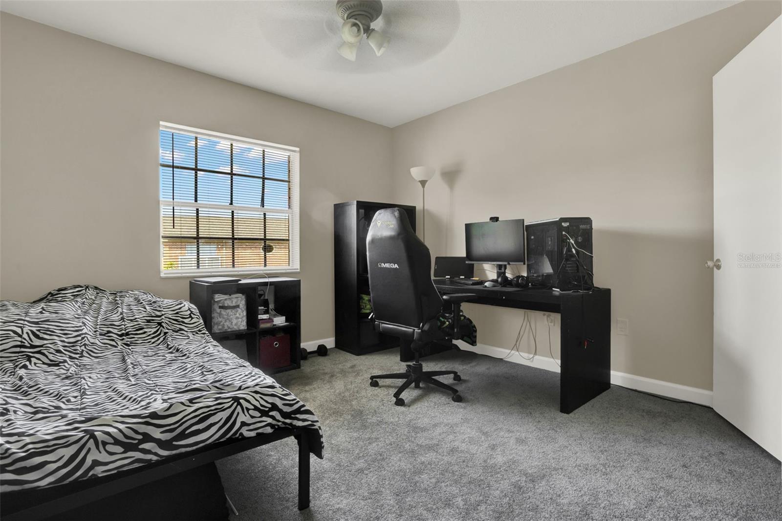 Image 7 of 37 For 2423 Branch Way 207