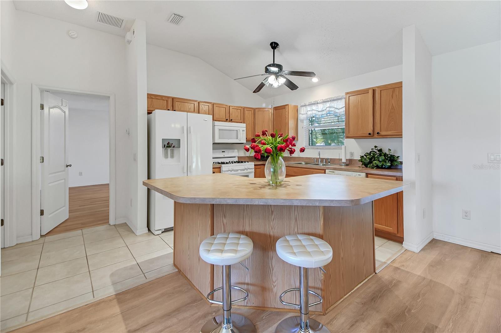 Image 10 of 46 For 1203 Laurel Oak Lane