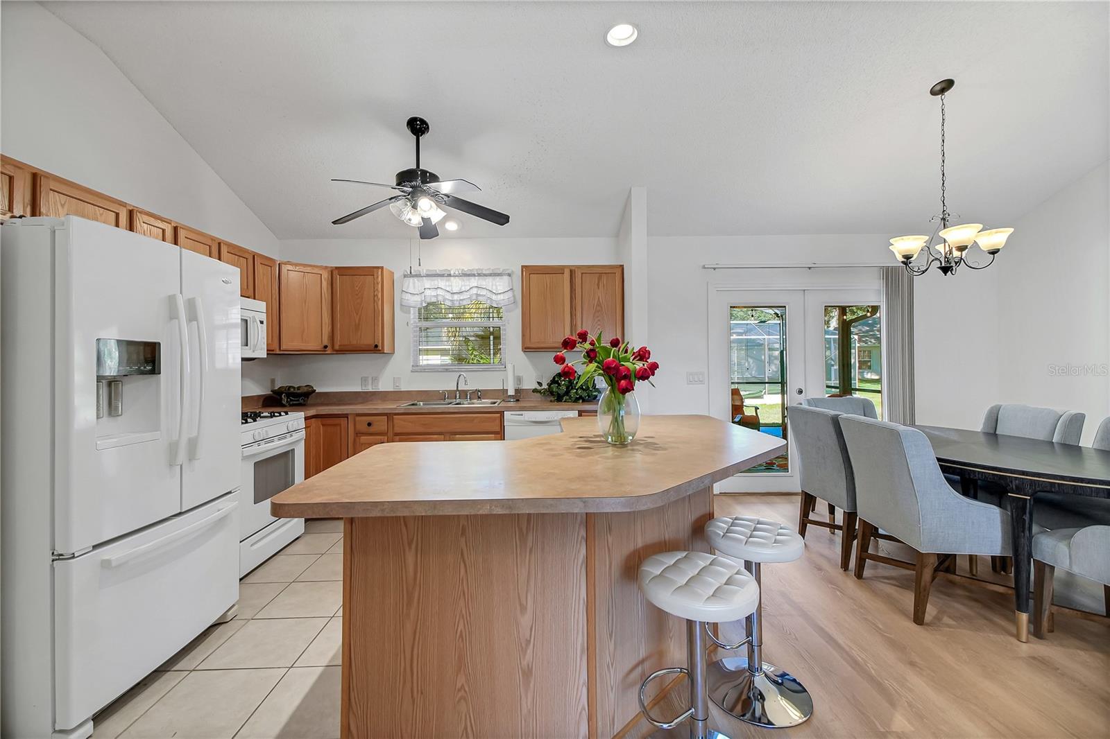 Image 13 of 46 For 1203 Laurel Oak Lane