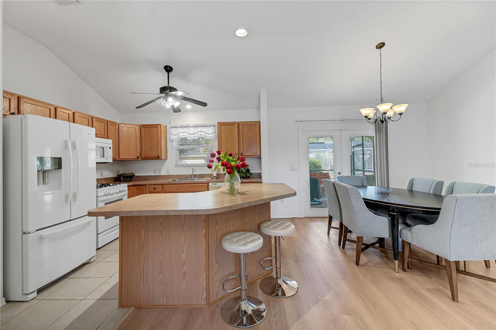 Image 15 of 46 For 1203 Laurel Oak Lane