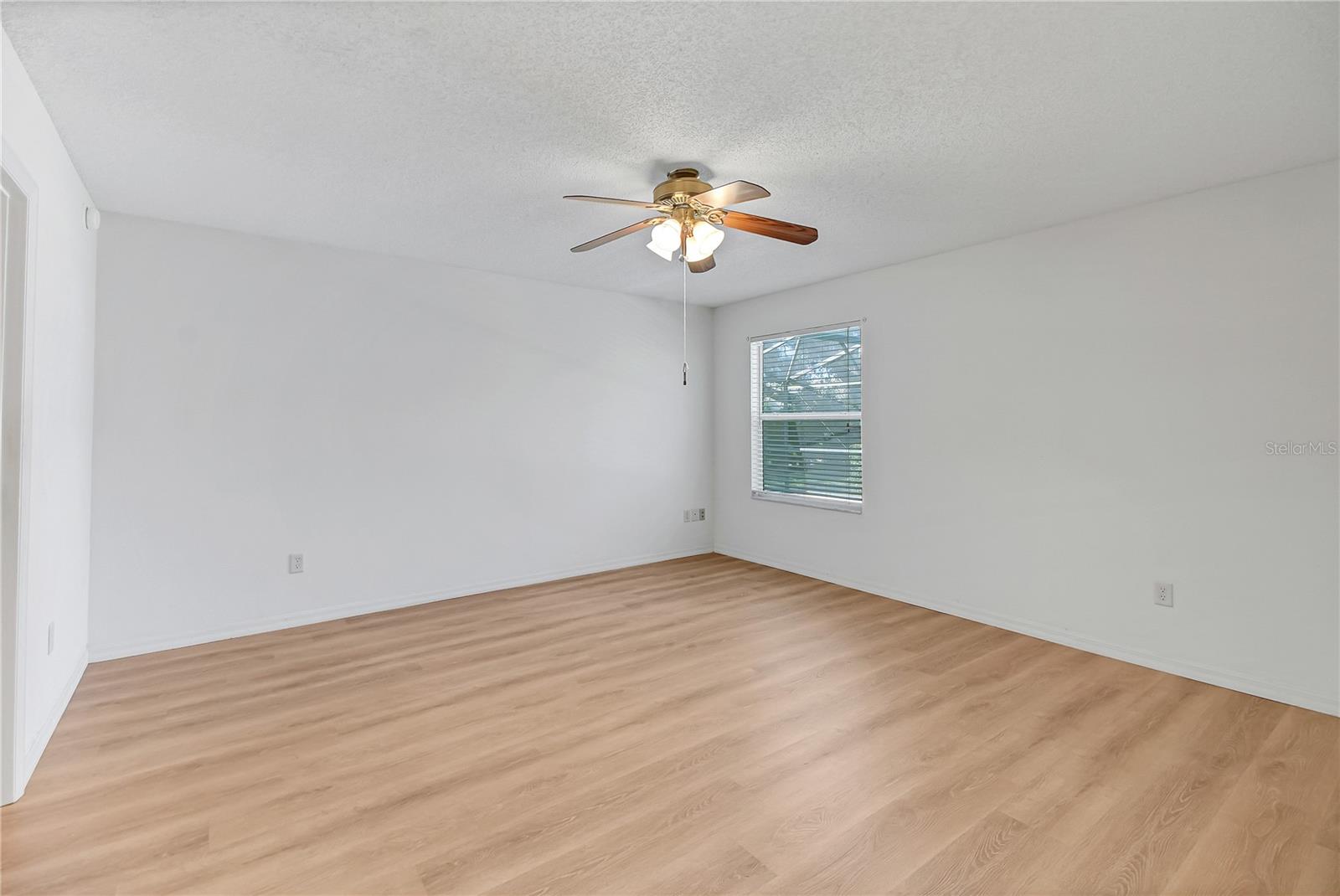 Image 24 of 46 For 1203 Laurel Oak Lane