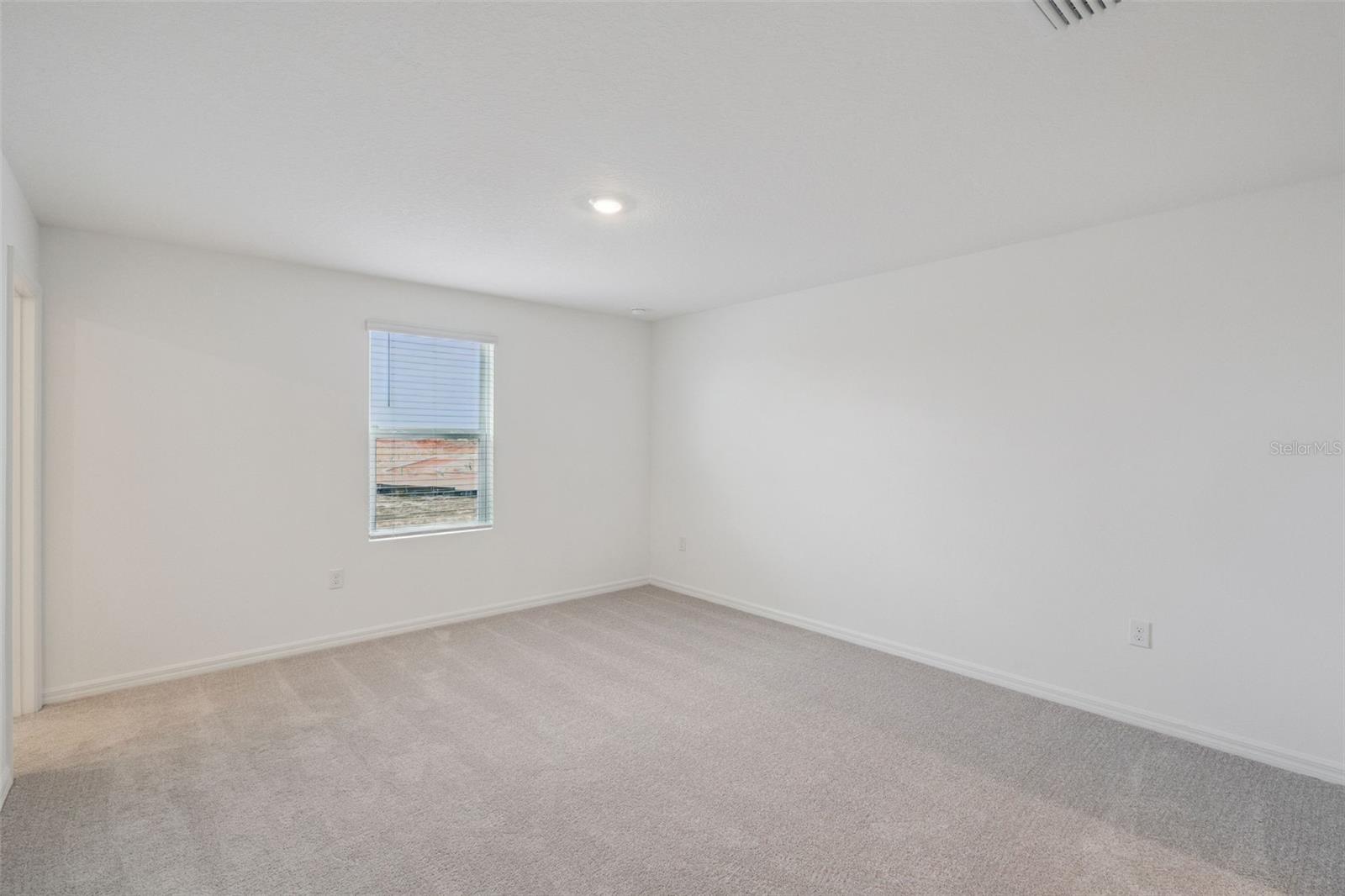 Image 16 of 19 For 7621 Waterscape Drive