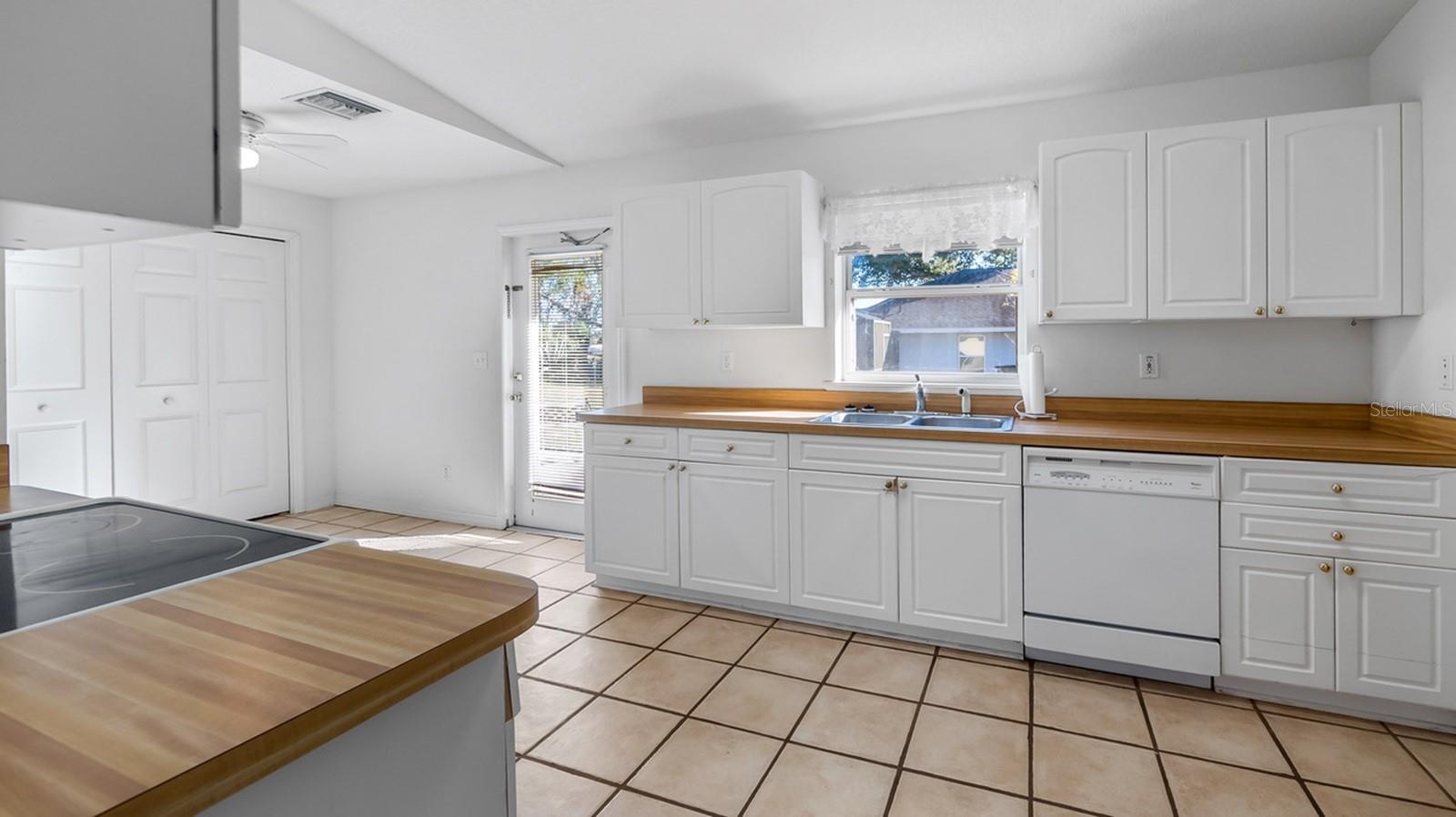 Image 13 of 45 For 104 6th Avenue