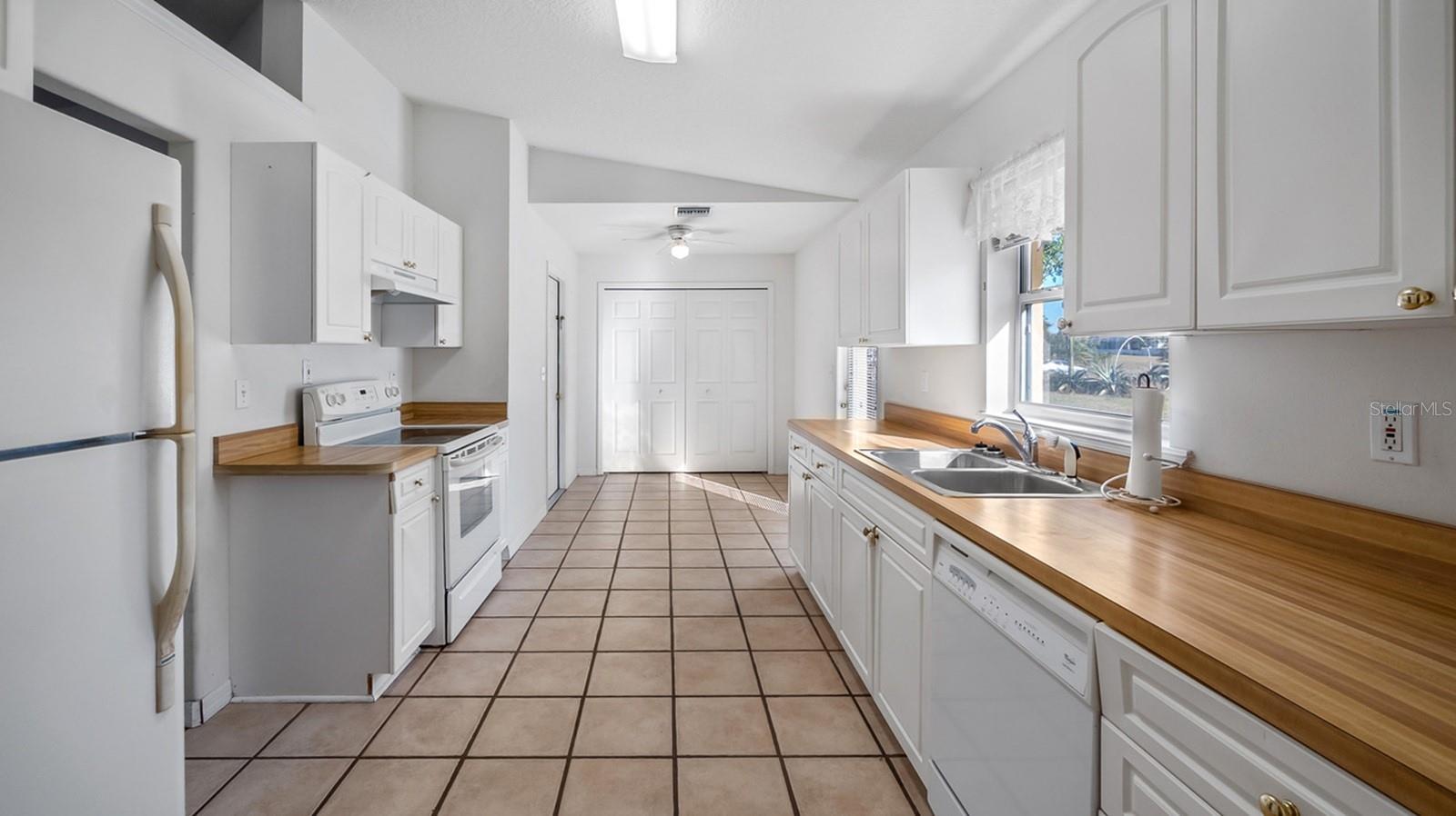 Image 14 of 45 For 104 6th Avenue