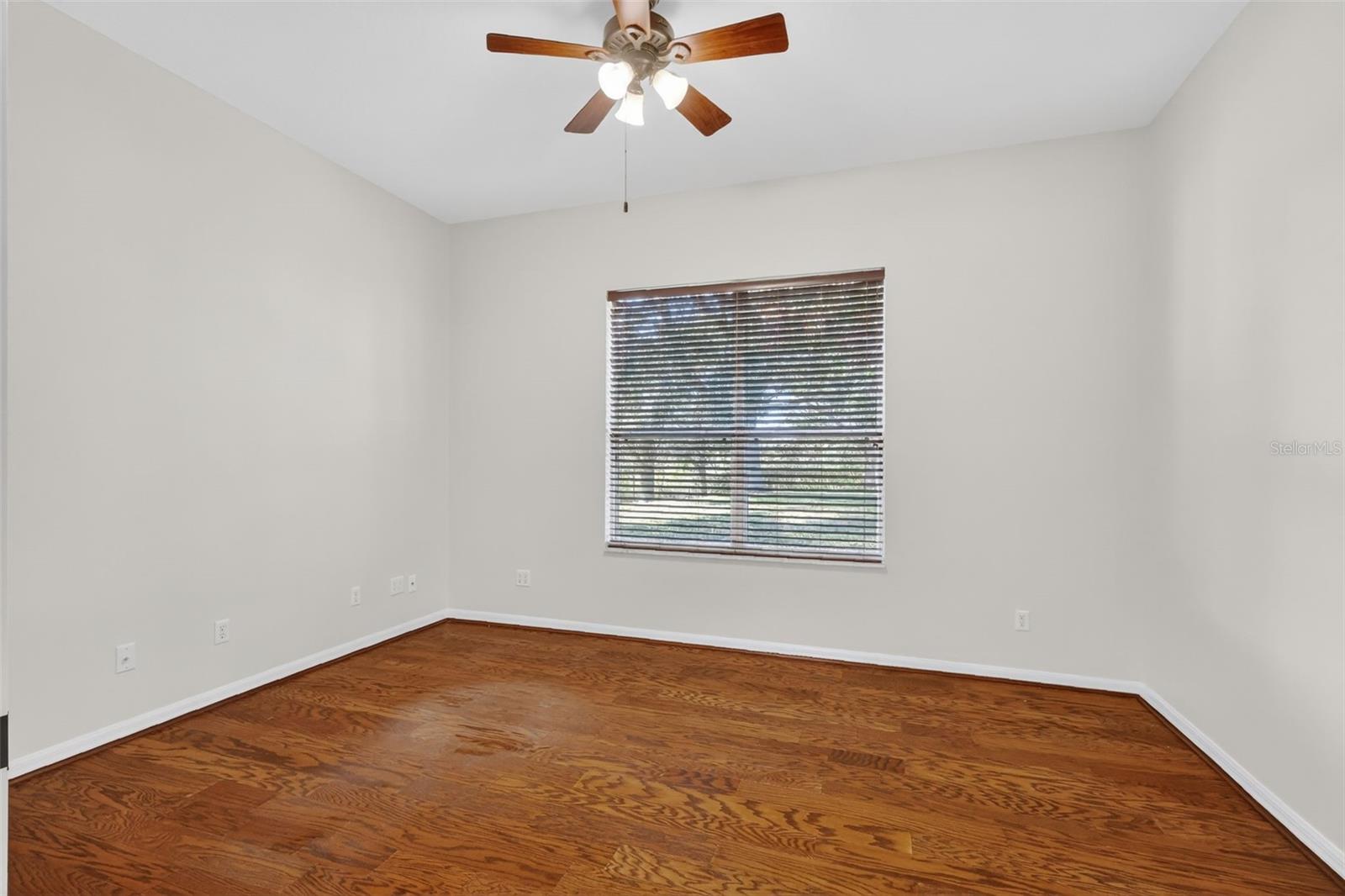 Image 28 of 98 For 25501 Maurepas Lane