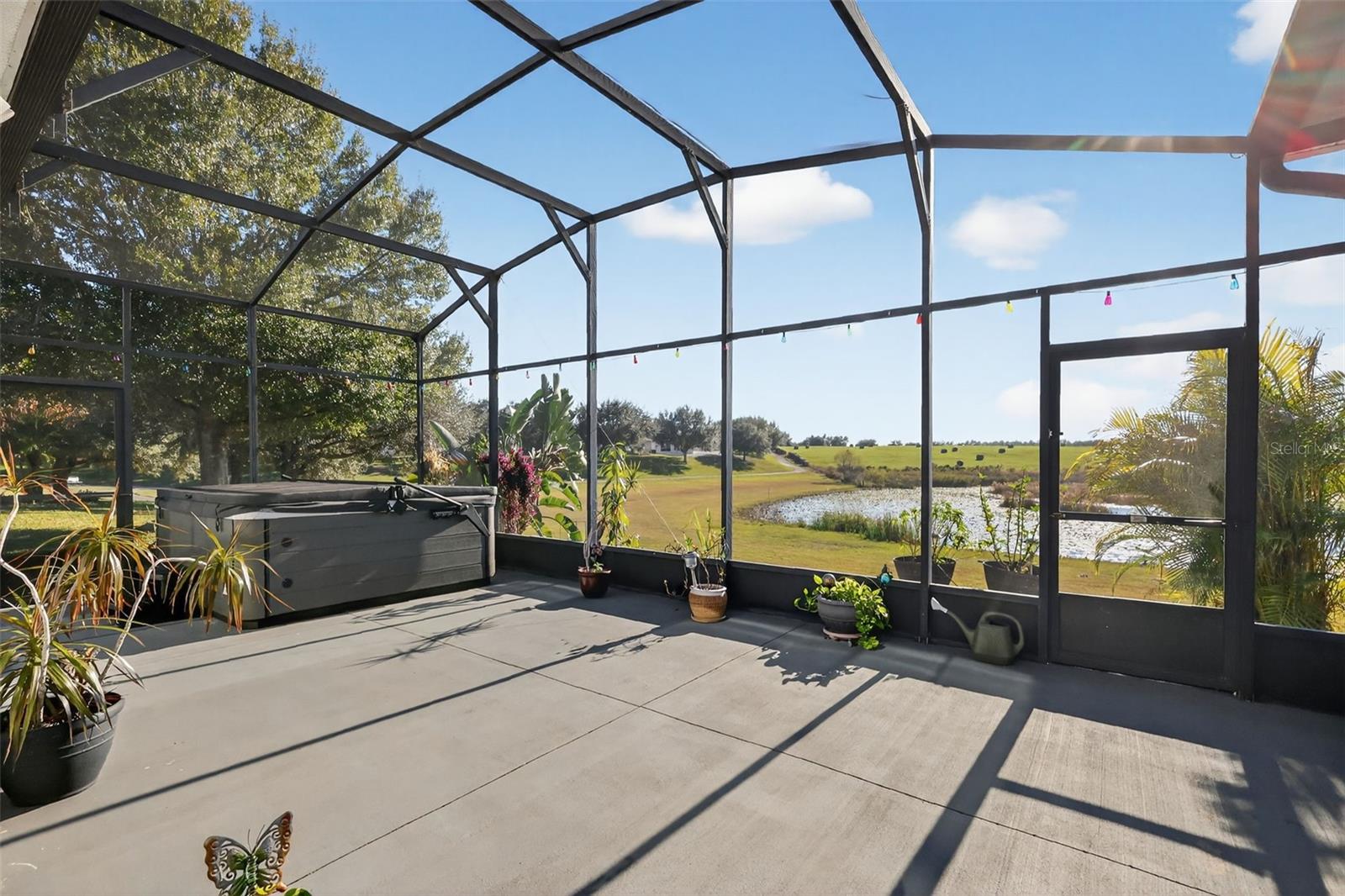 Image 42 of 98 For 25501 Maurepas Lane