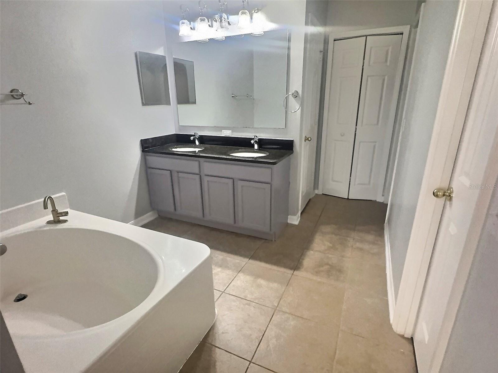 Image 13 of 35 For 2896 Magnolia Blossom Circle