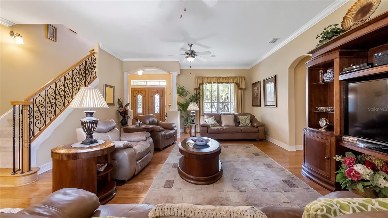 Image 11 of 62 For 10336 Lake Louisa Road