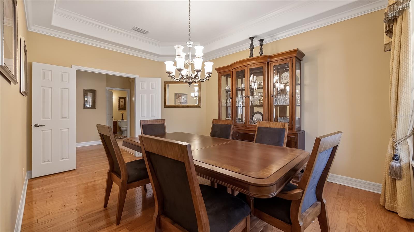 Image 13 of 62 For 10336 Lake Louisa Road