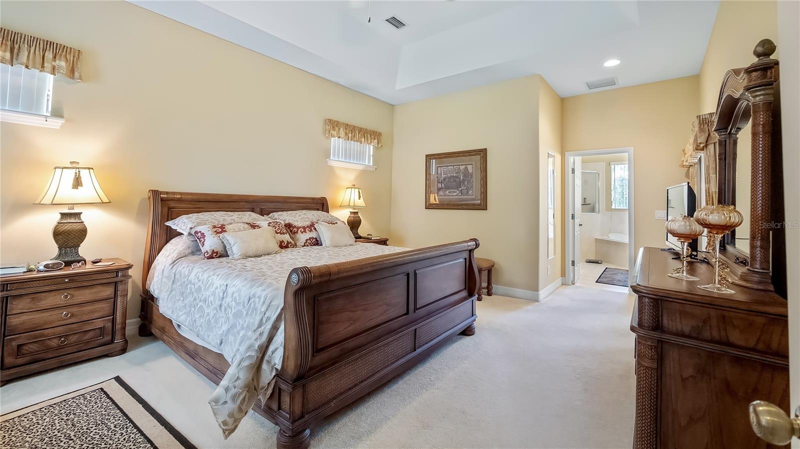 Image 24 of 62 For 10336 Lake Louisa Road