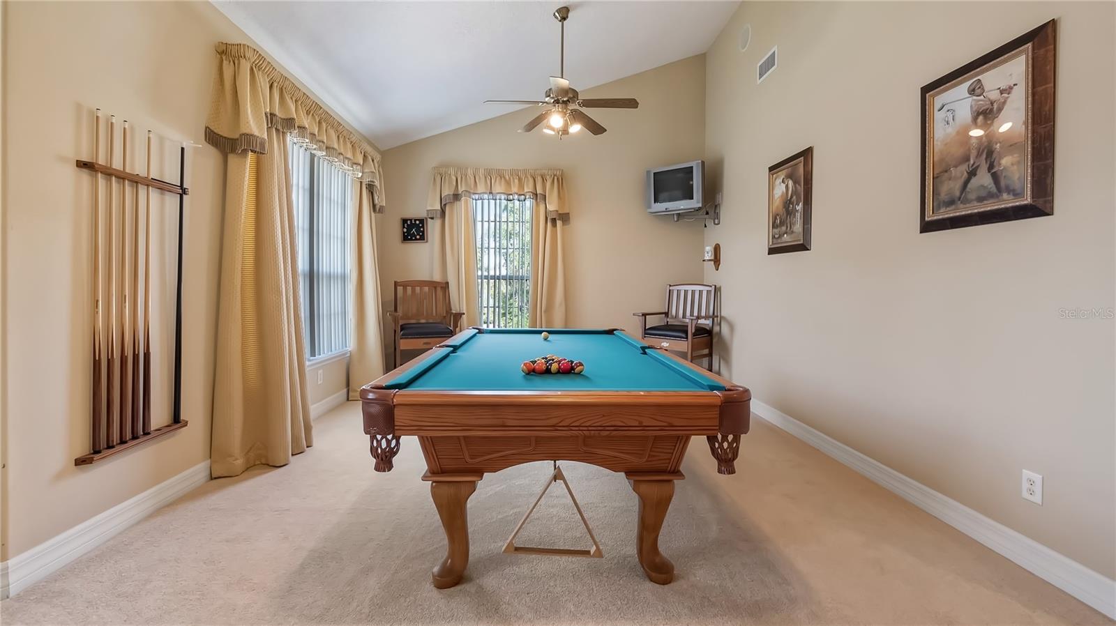 Image 36 of 62 For 10336 Lake Louisa Road