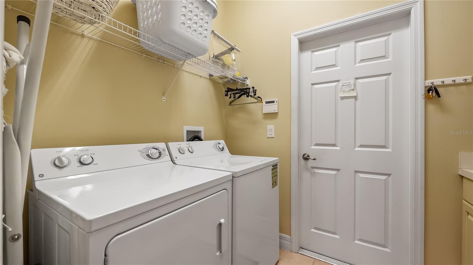 Image 37 of 62 For 10336 Lake Louisa Road