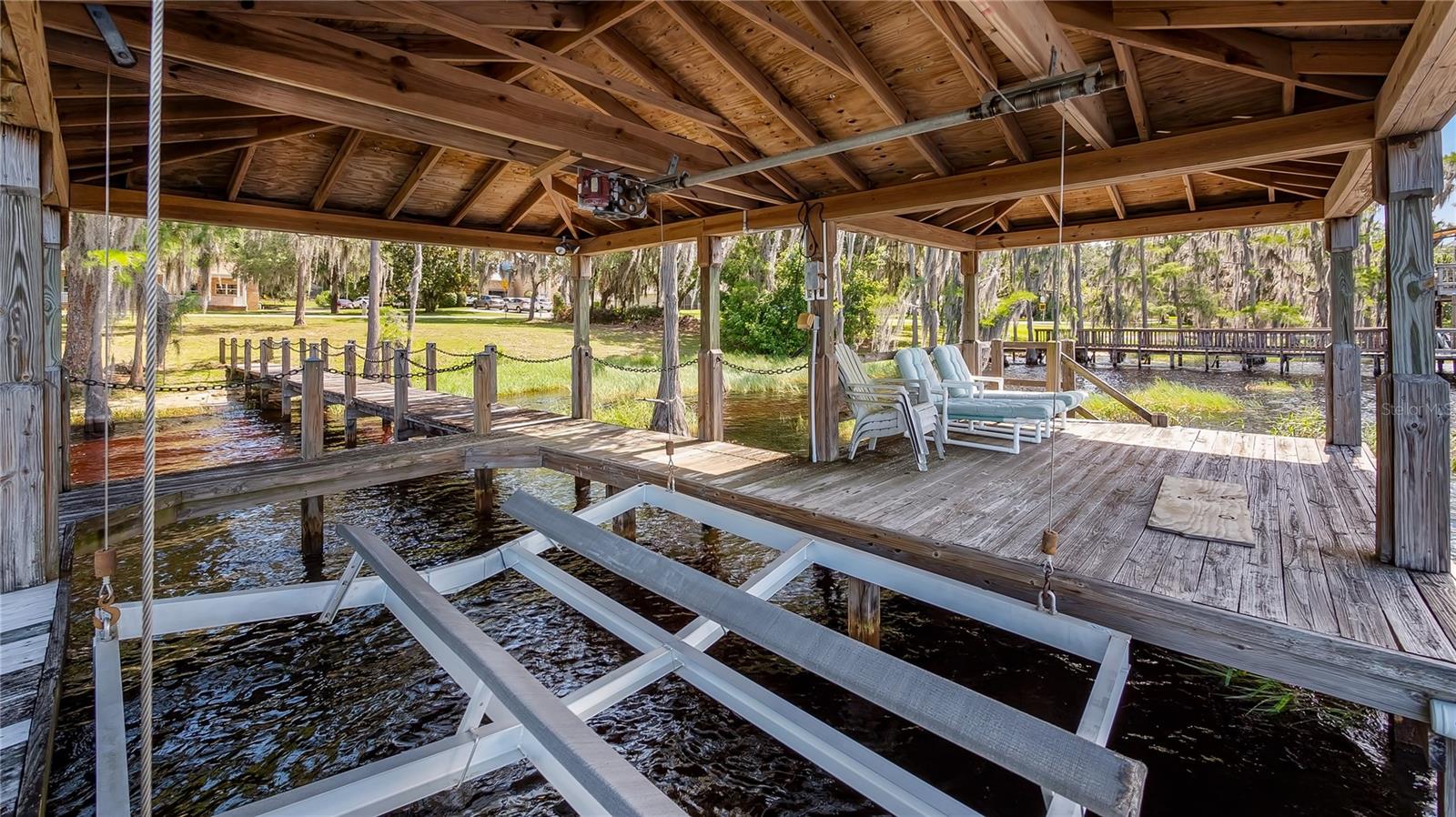 Image 59 of 62 For 10336 Lake Louisa Road