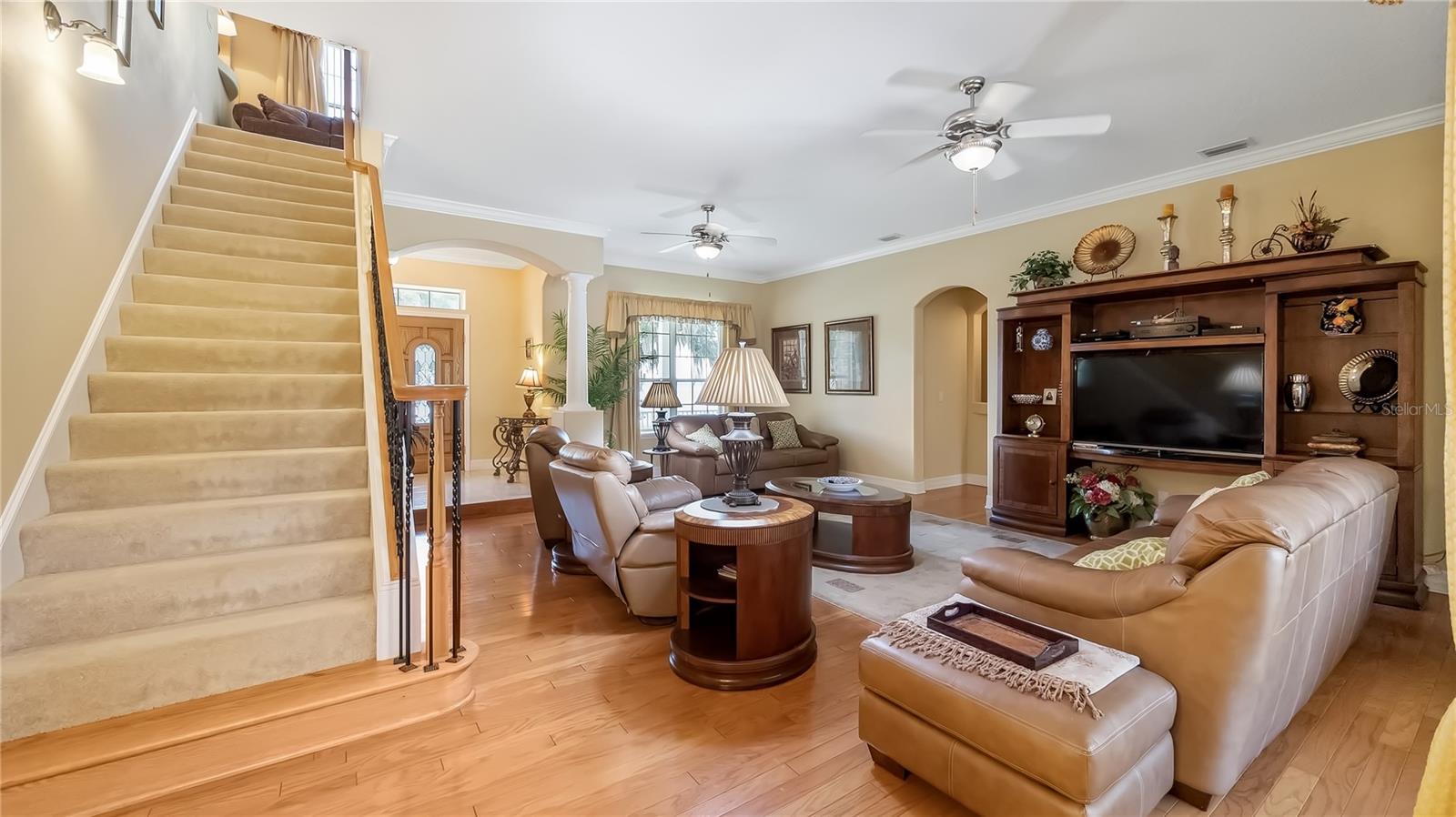 Image 9 of 62 For 10336 Lake Louisa Road