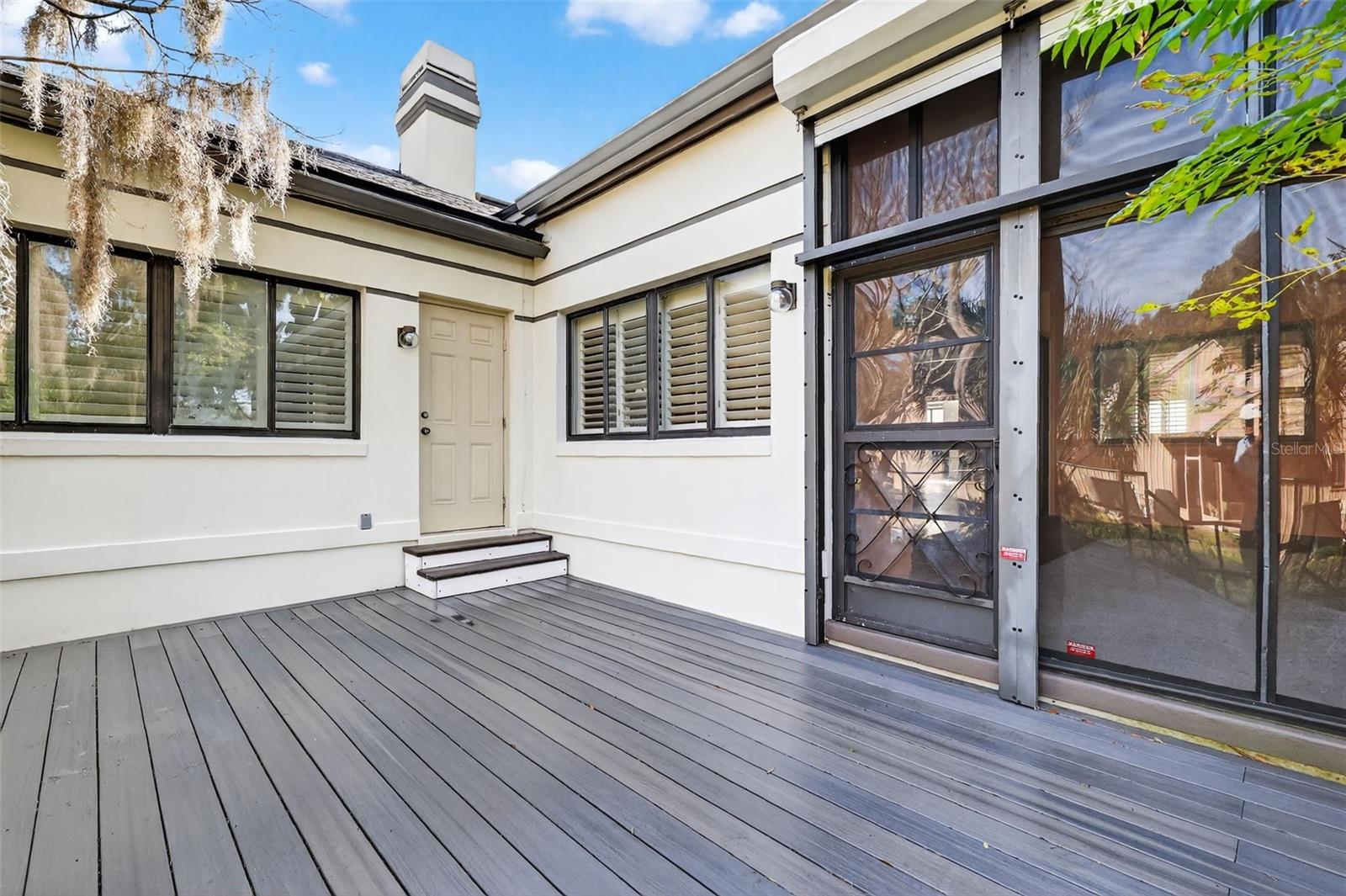 Image 46 of 75 For 629 Sandlake Court