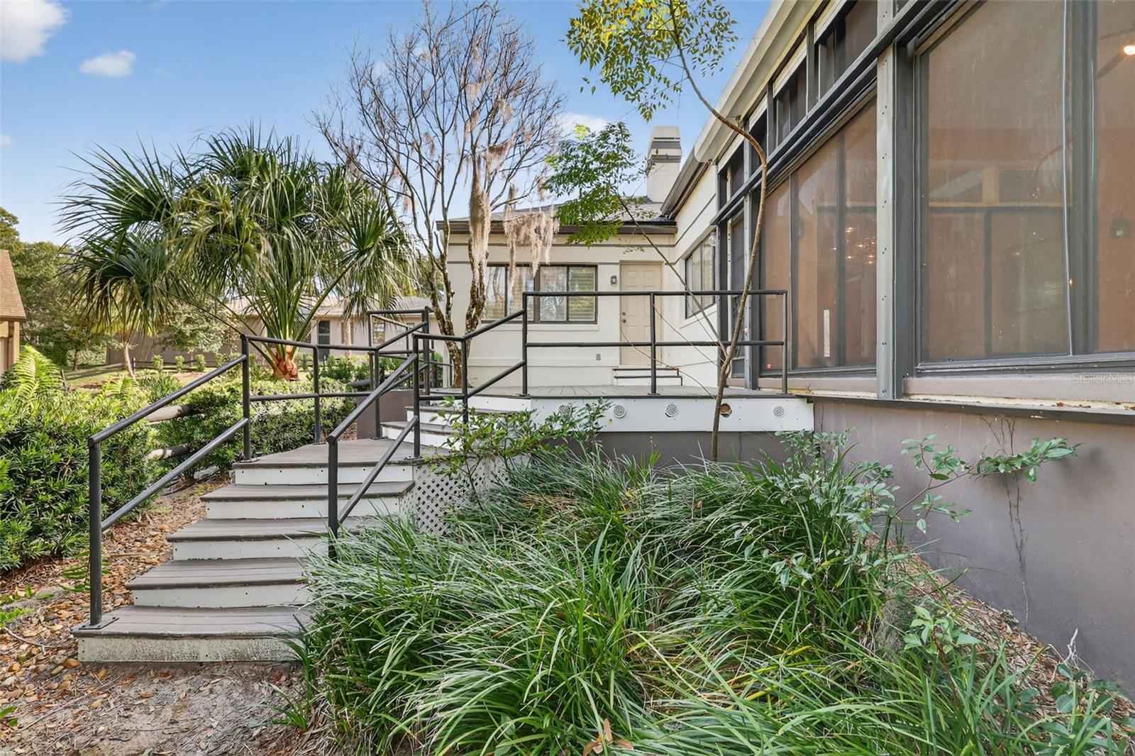 Image 48 of 75 For 629 Sandlake Court