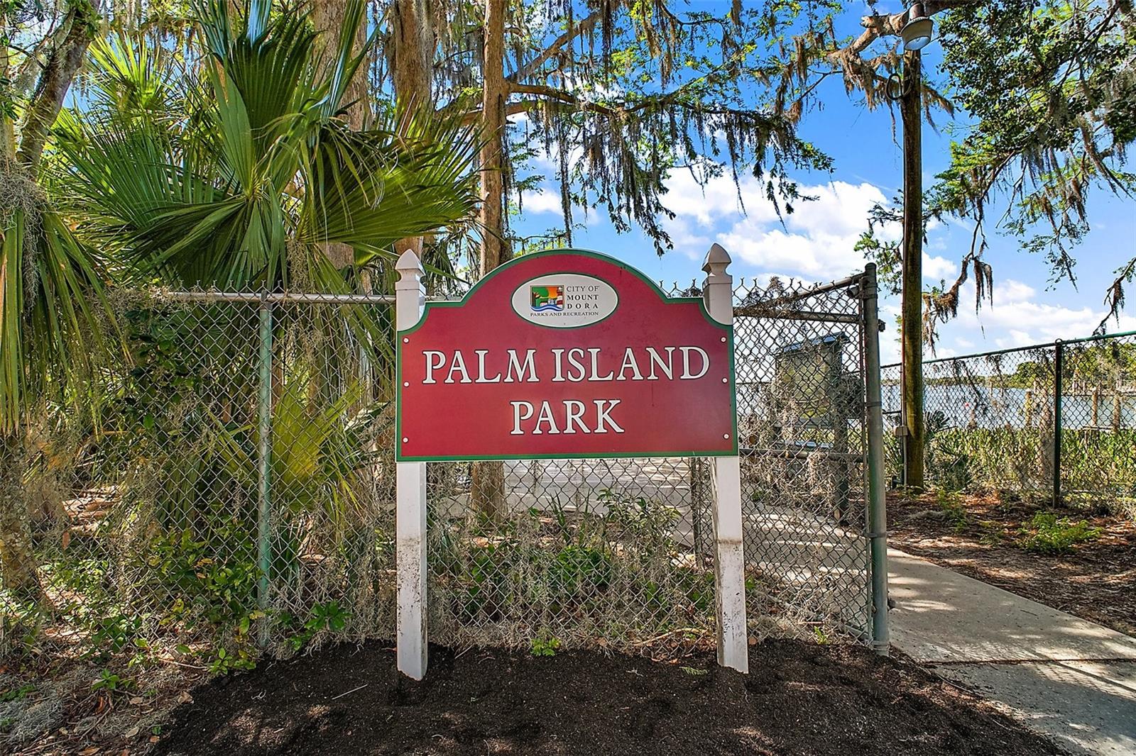 Image 72 of 75 For 629 Sandlake Court