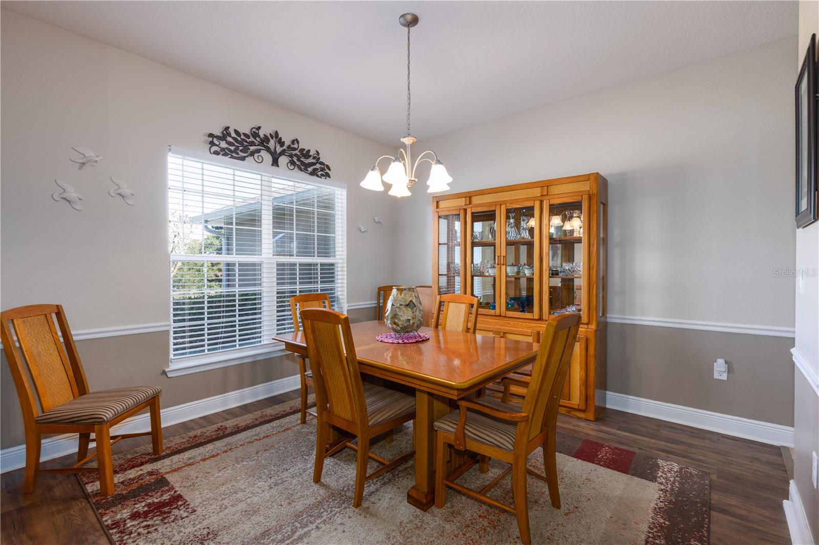 Image 10 of 44 For 2030 Angel Fish Loop